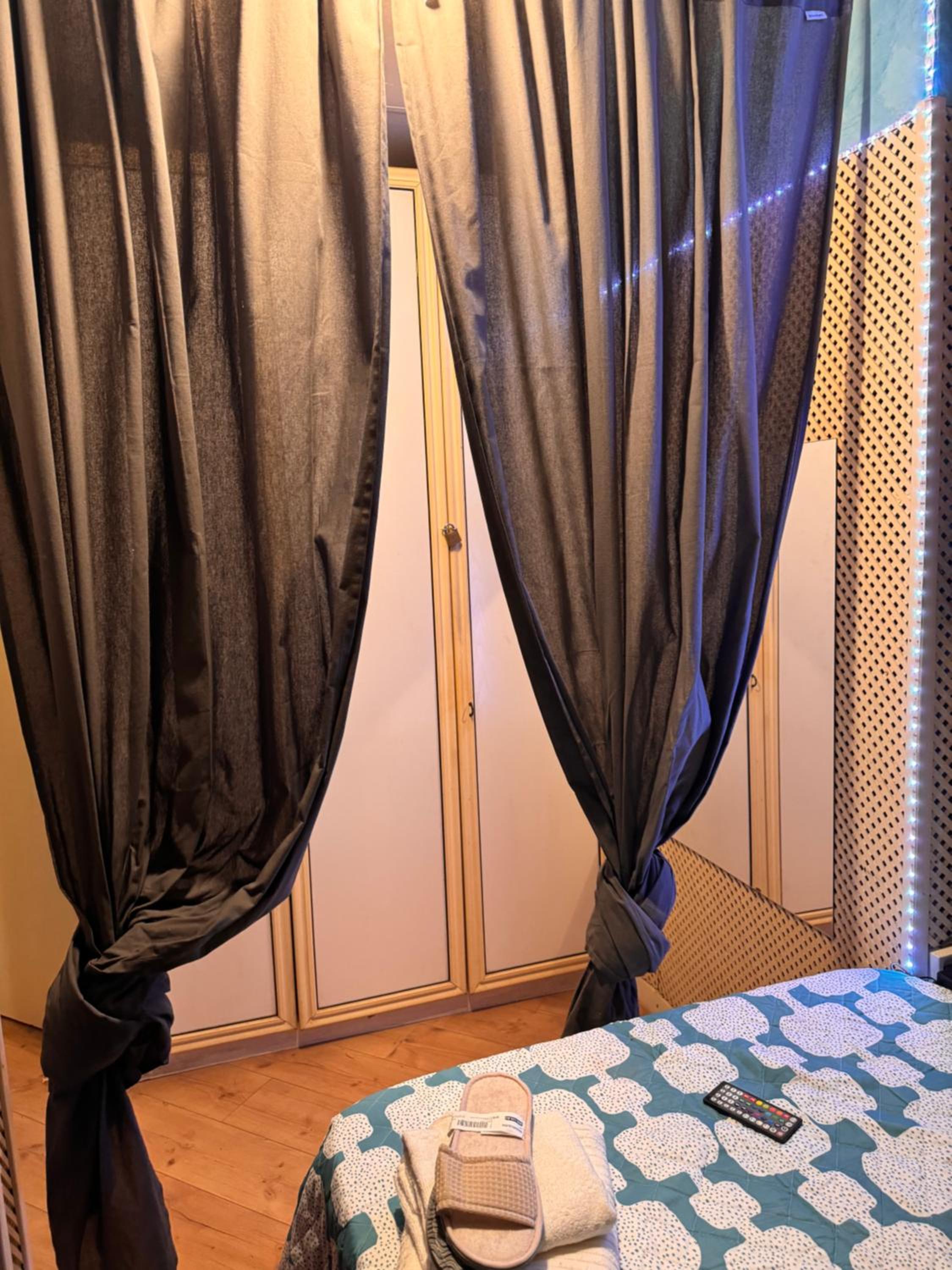 Single Room with Shared Bathroom photo 2