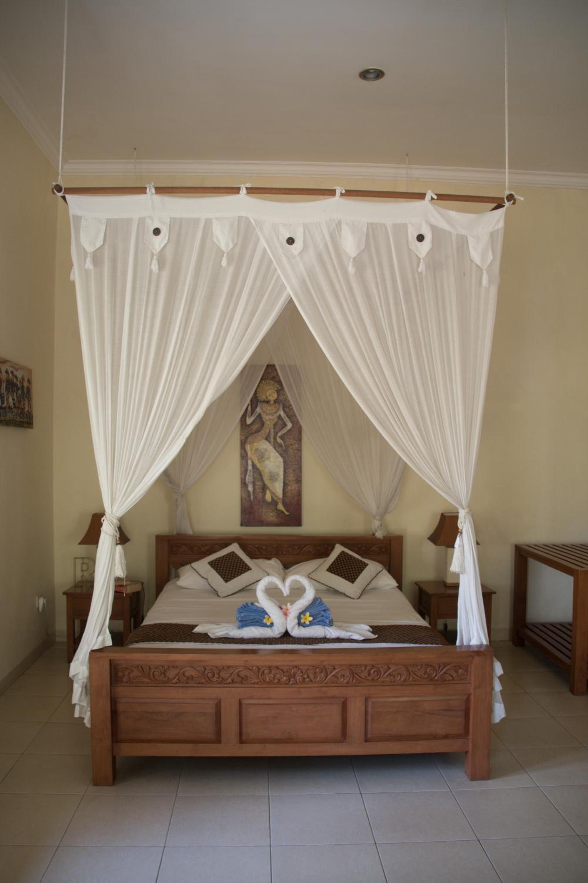 Double Room with Pool View - Photo 16