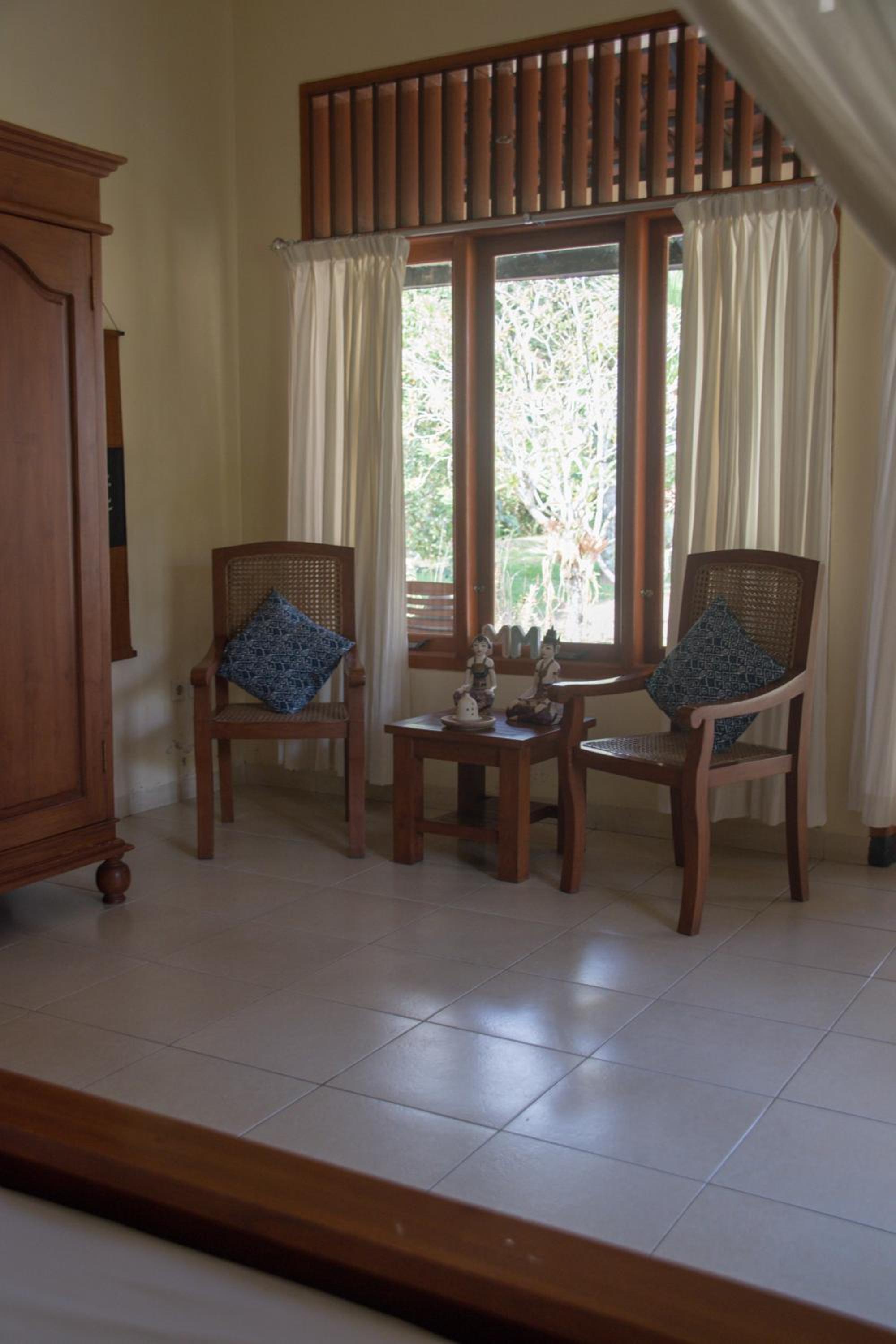 Double Room with Pool View - Photo 2