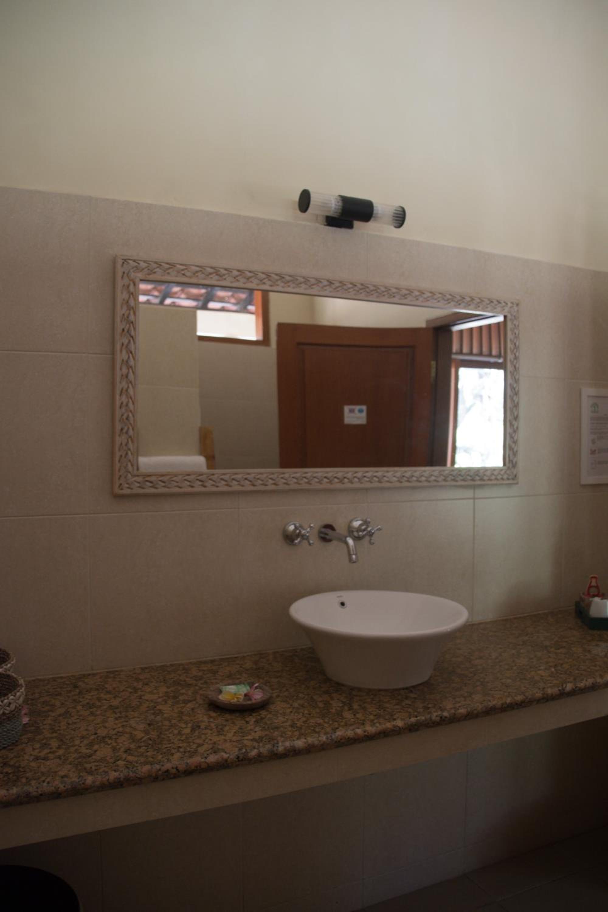 Twin Room with Garden View - Photo 8