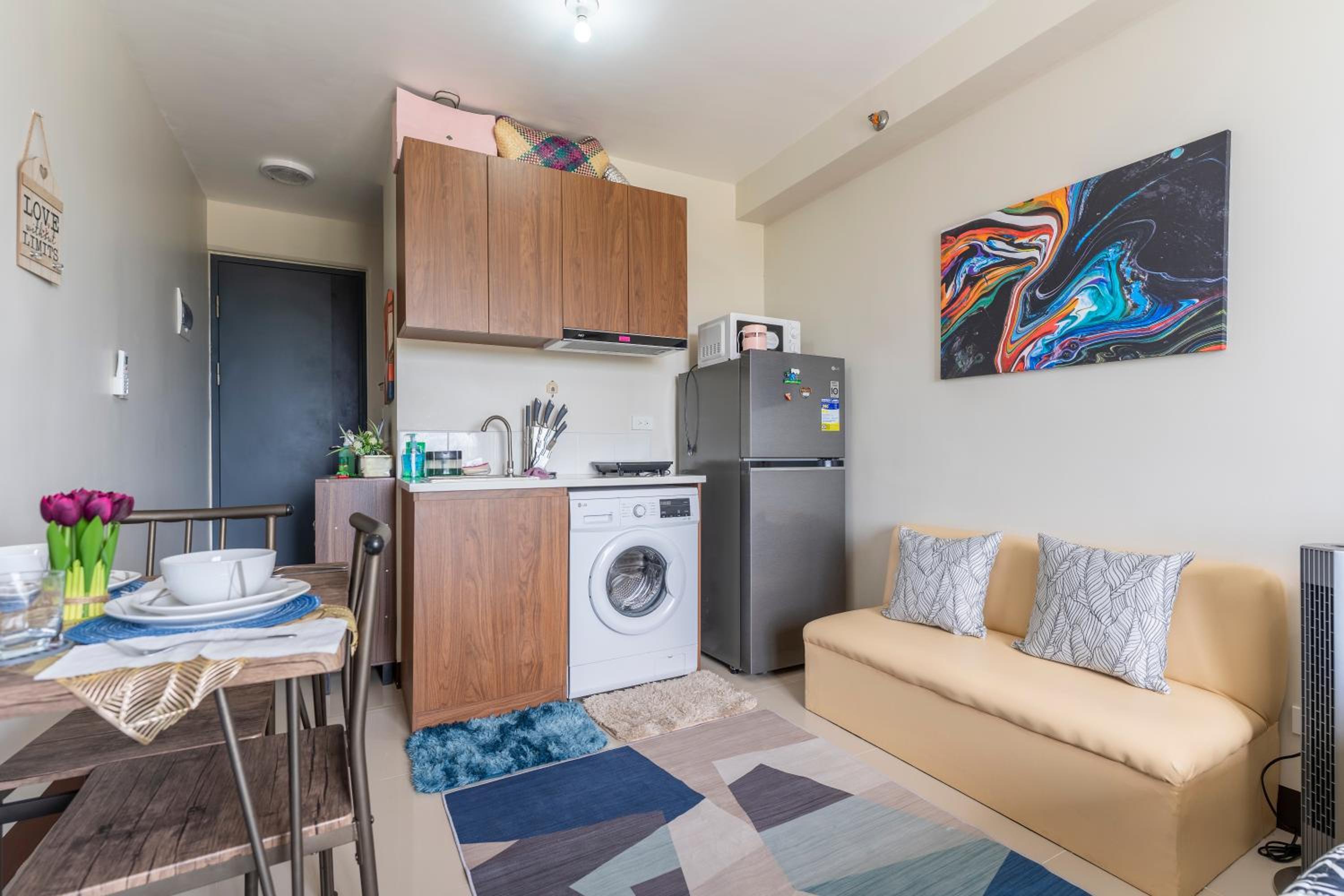 One-Bedroom Apartment photo 2