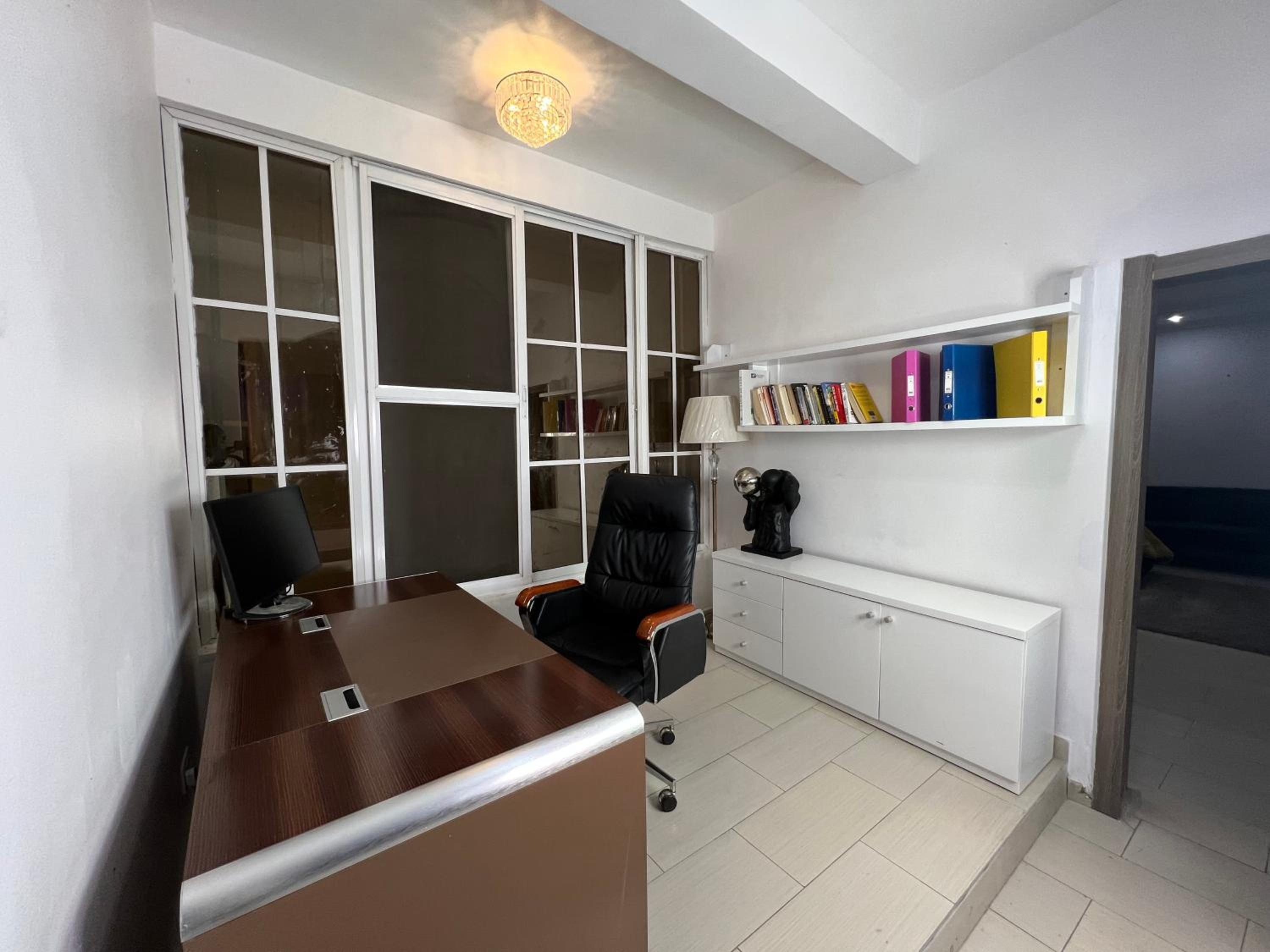 Villa photo 2