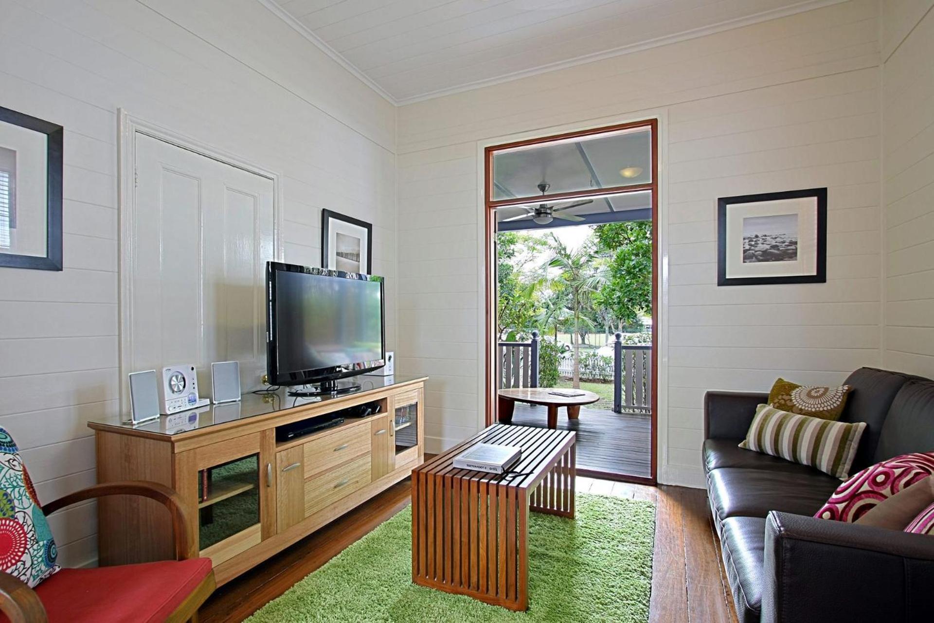 Three-Bedroom House photo 1
