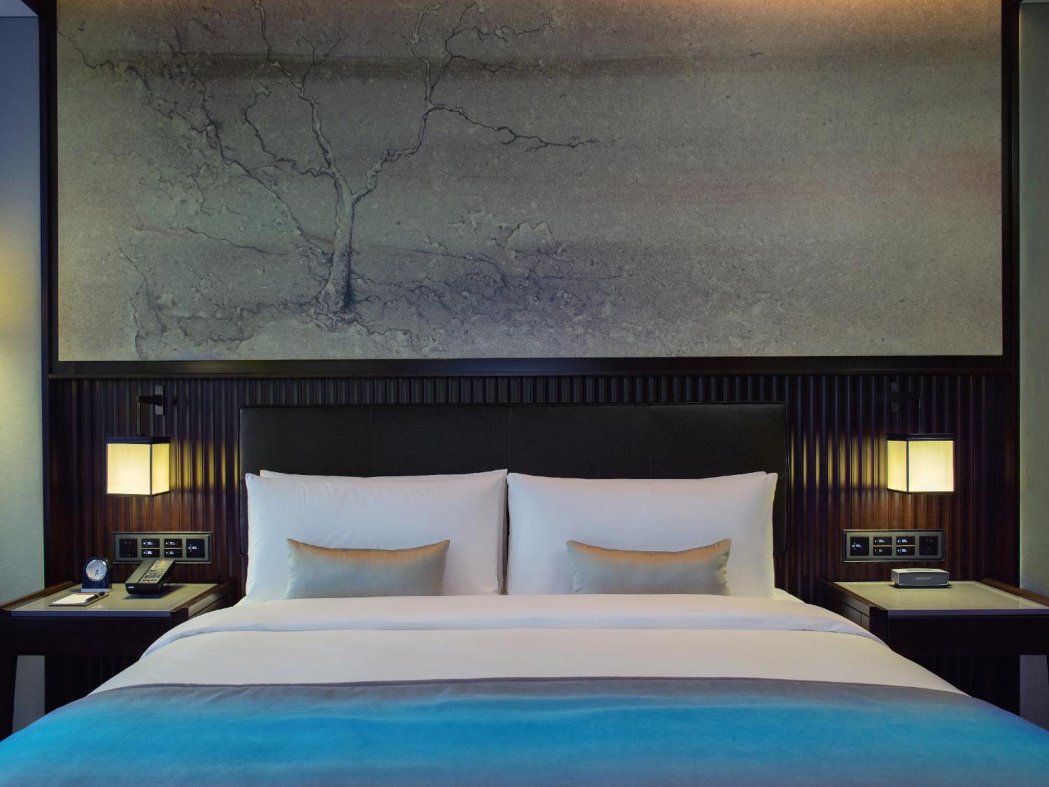 Premier King Room