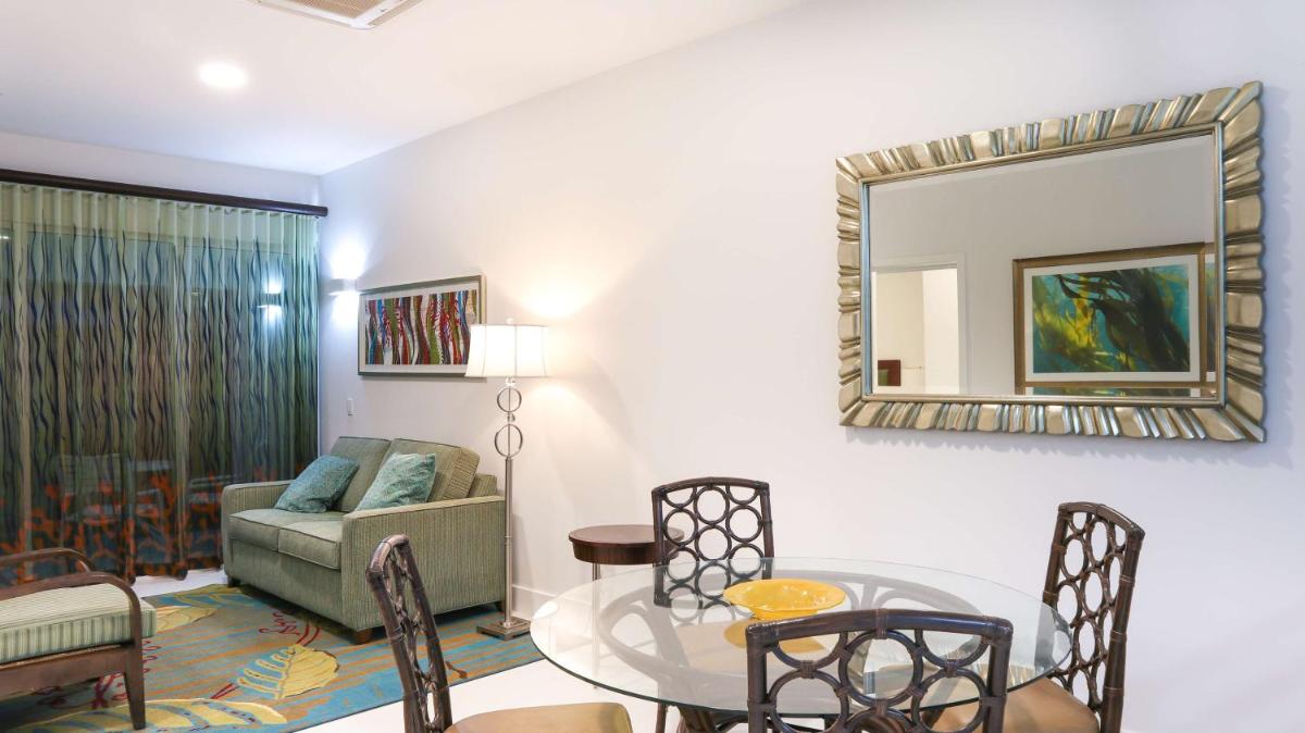 Two Bedroom King Suite with Sofa Bed and Garden View photo 2