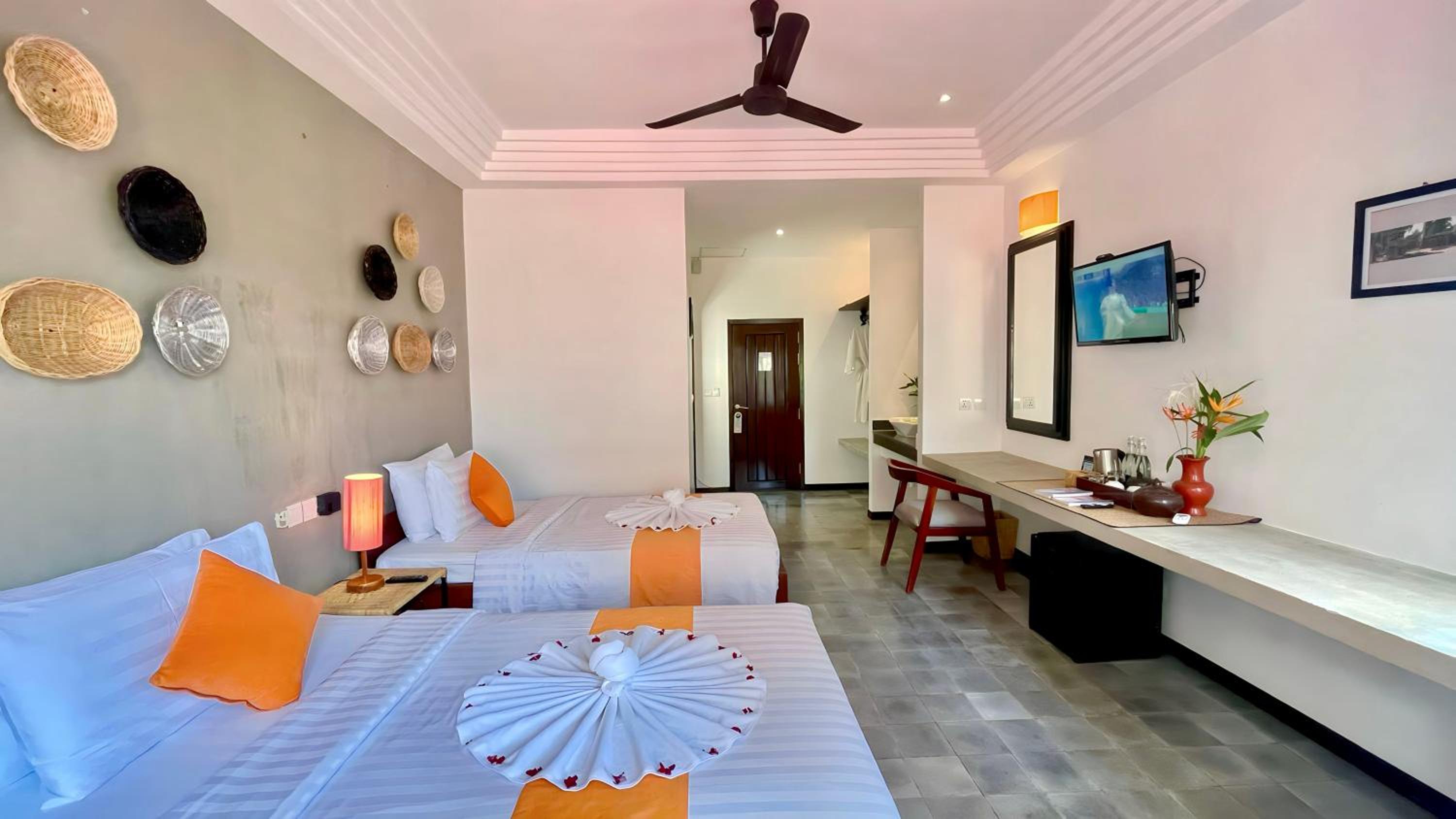 Cabana Twin With Balcony - Free Pick Up - Photo 6