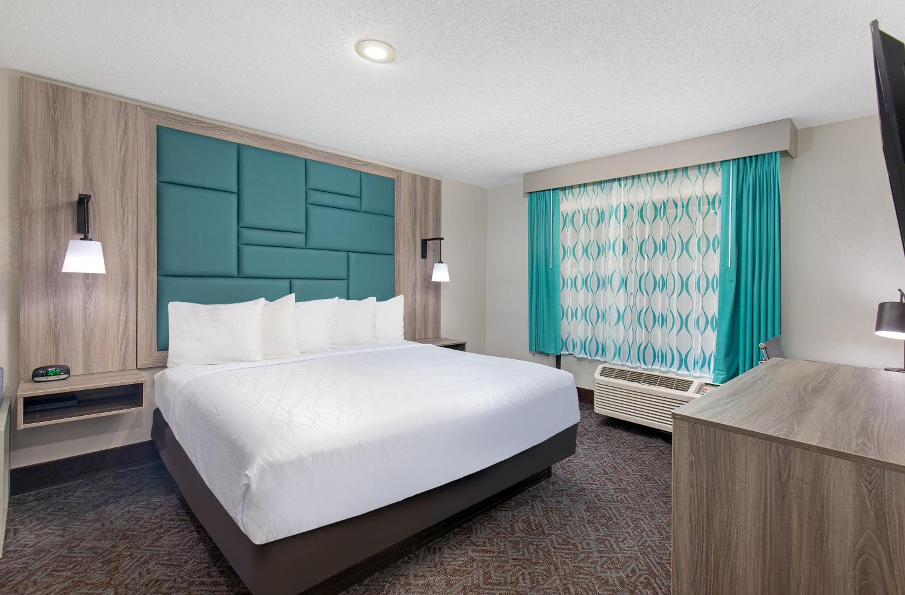 Family Suite - Non-Smoking photo 3