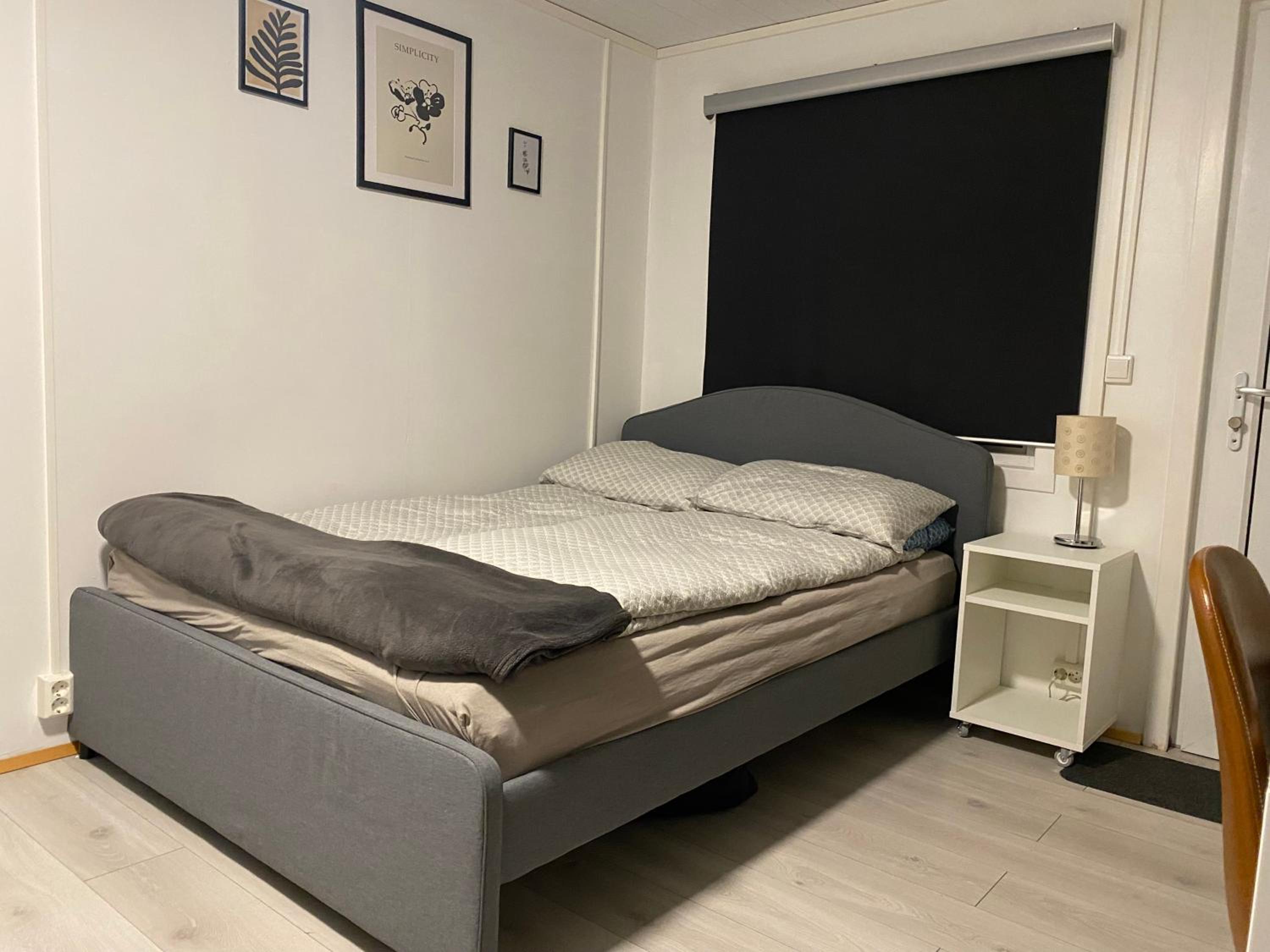 One-Bedroom Apartment photo 1