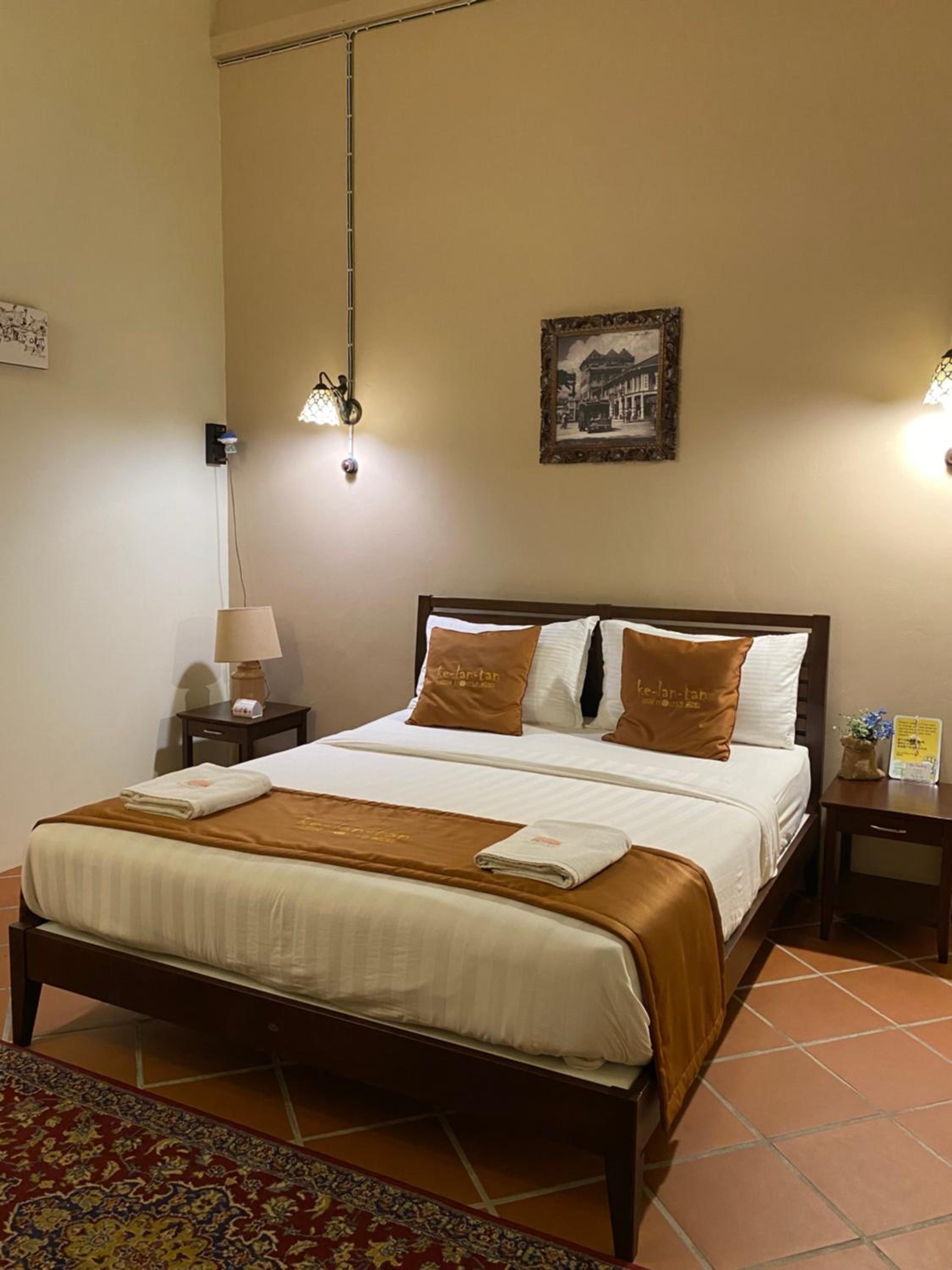 Double Room with Private External Bathroom