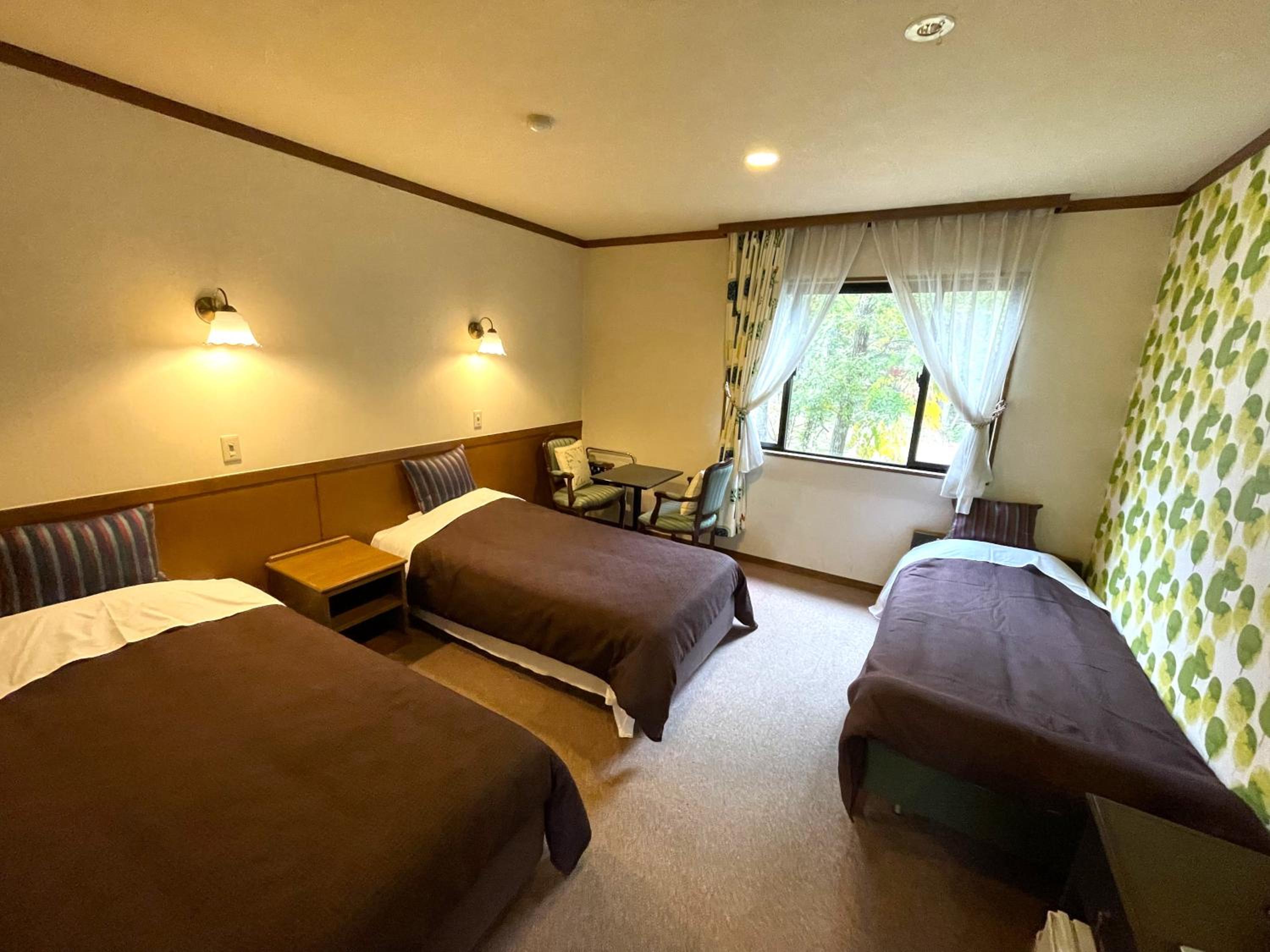 Triple Room