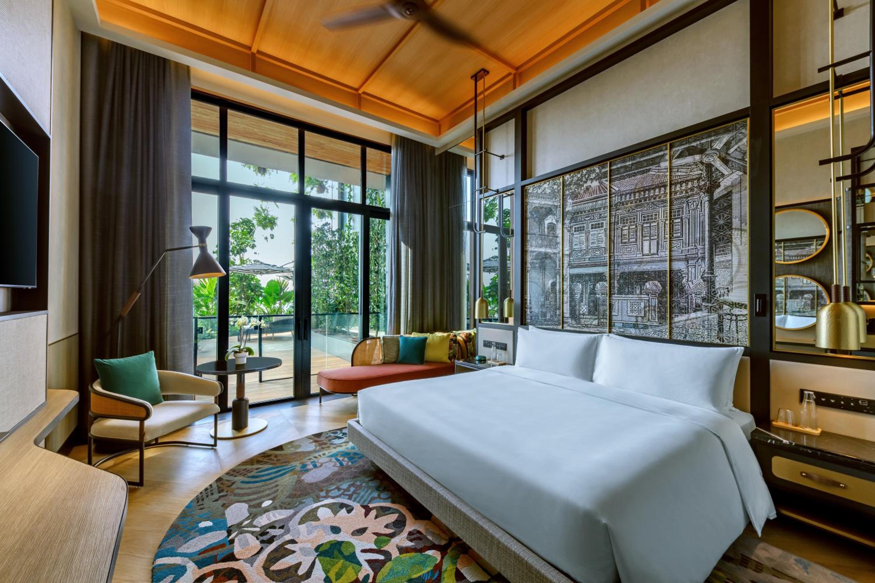 Grand Terrace Grand King Room with One King Bed and Terrace (Non Smoking)