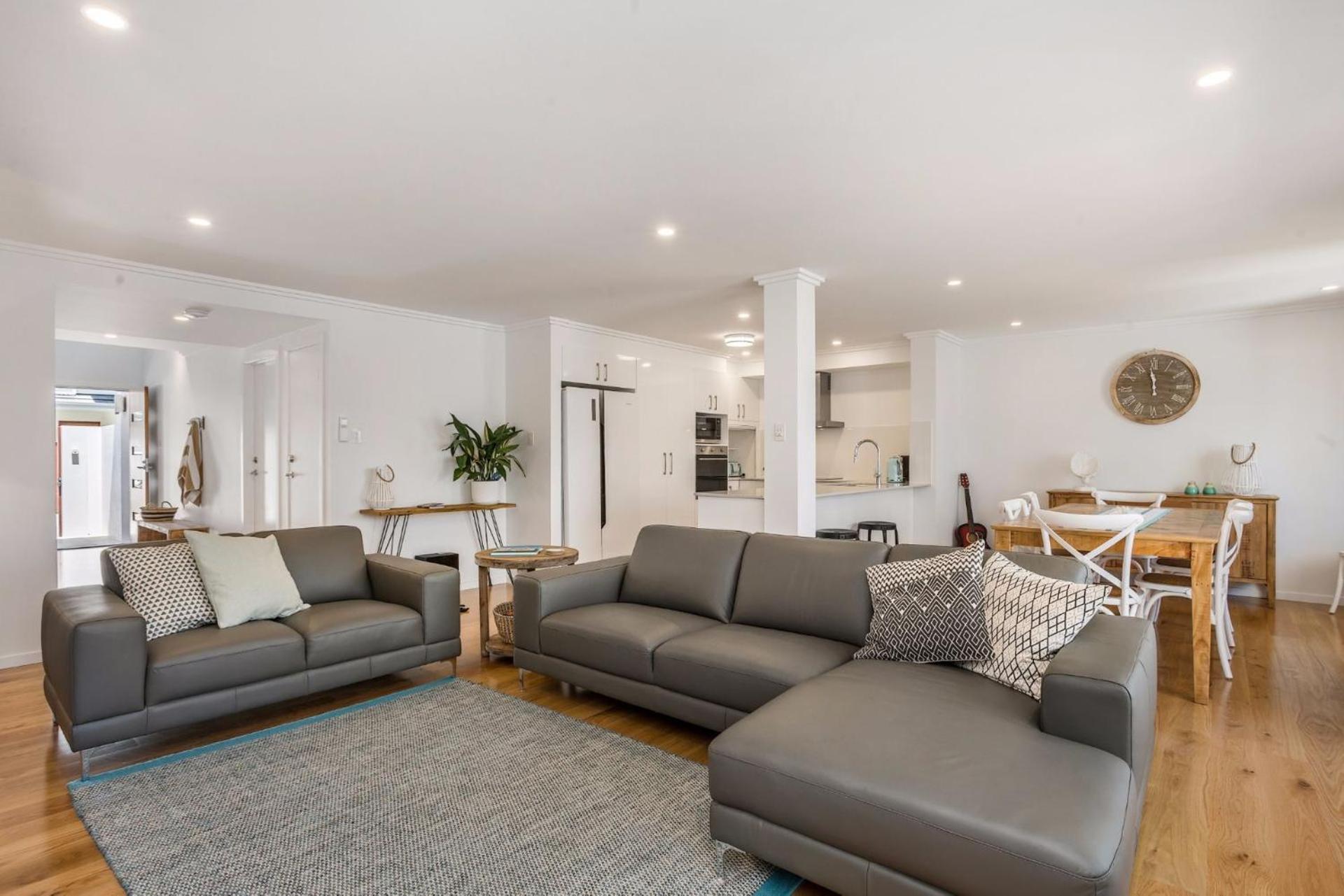 Three-Bedroom Villa photo 1