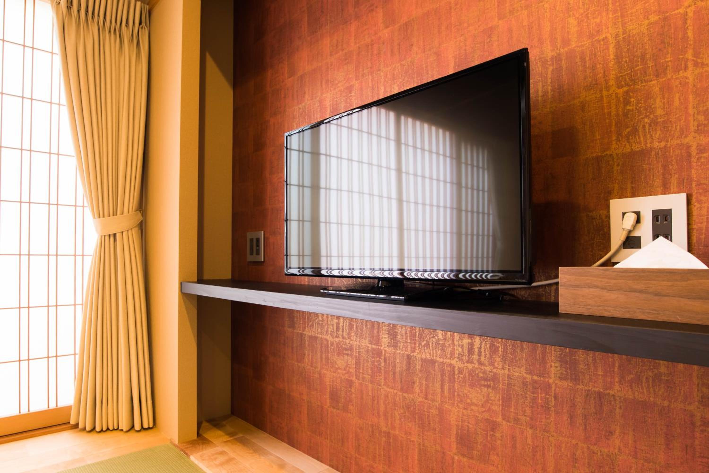 Japanese-Style Room