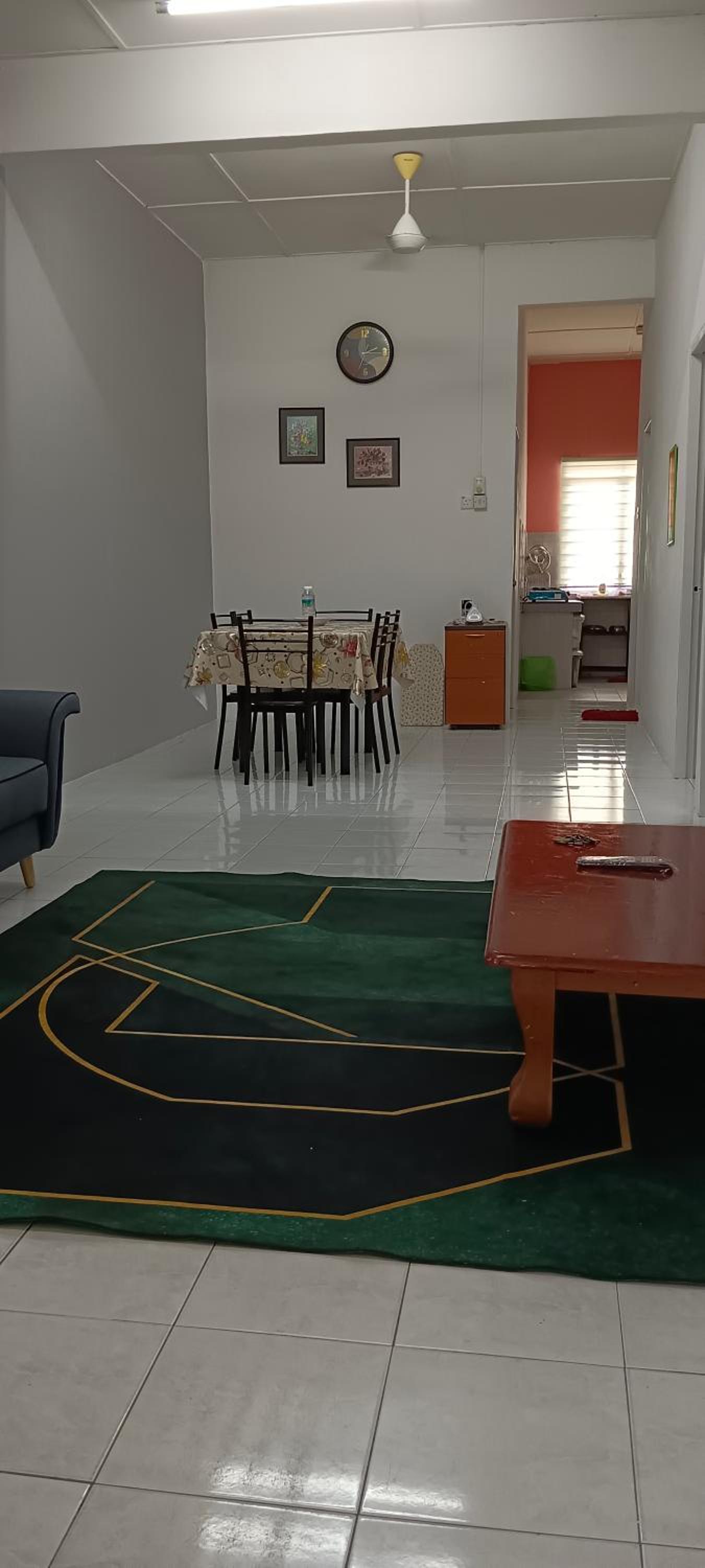 Three-Bedroom Apartment photo 1
