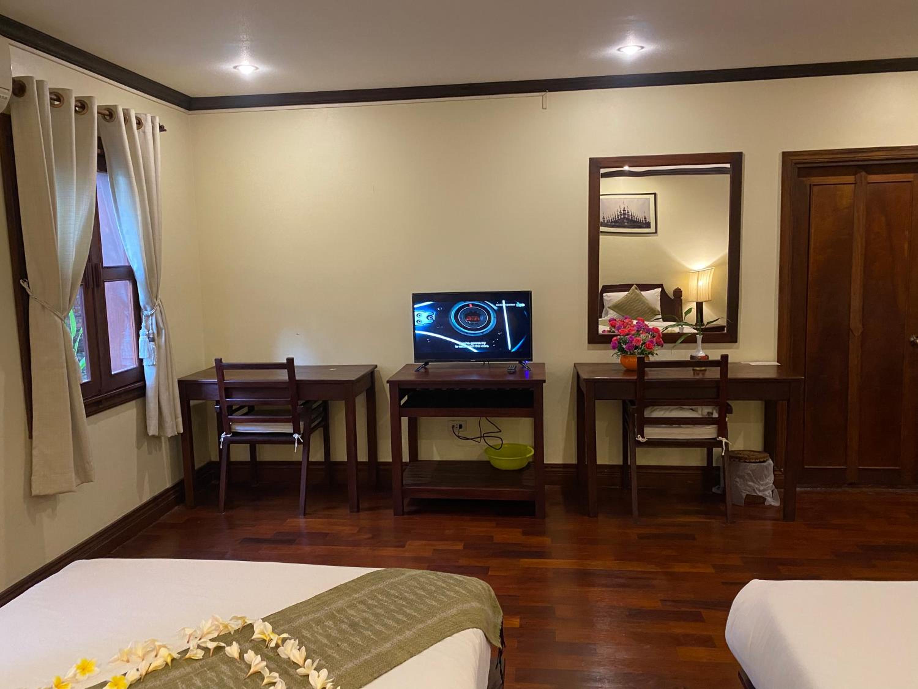 Deluxe Family Room photo 3