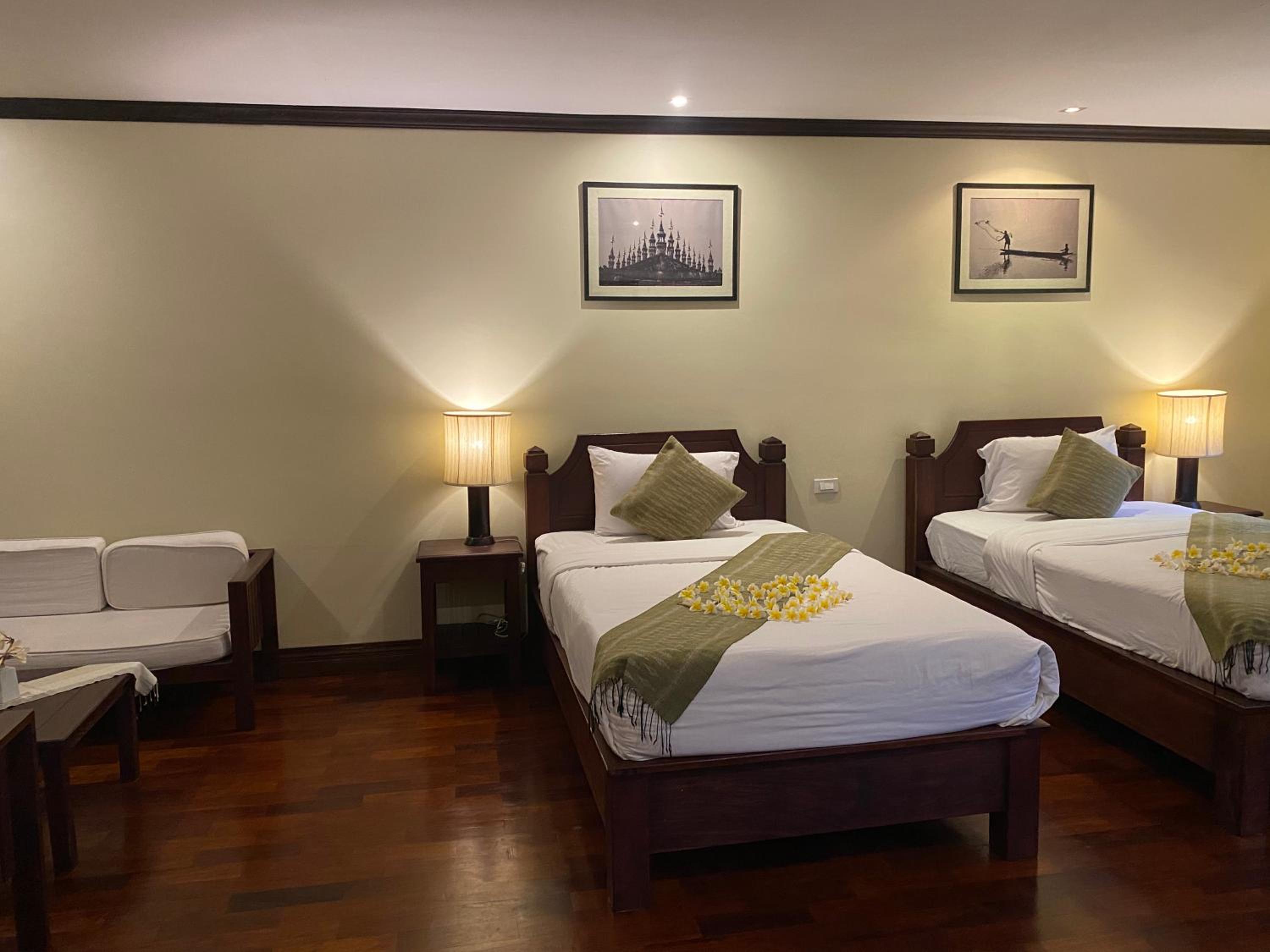 Twin Room with Balcony photo 2