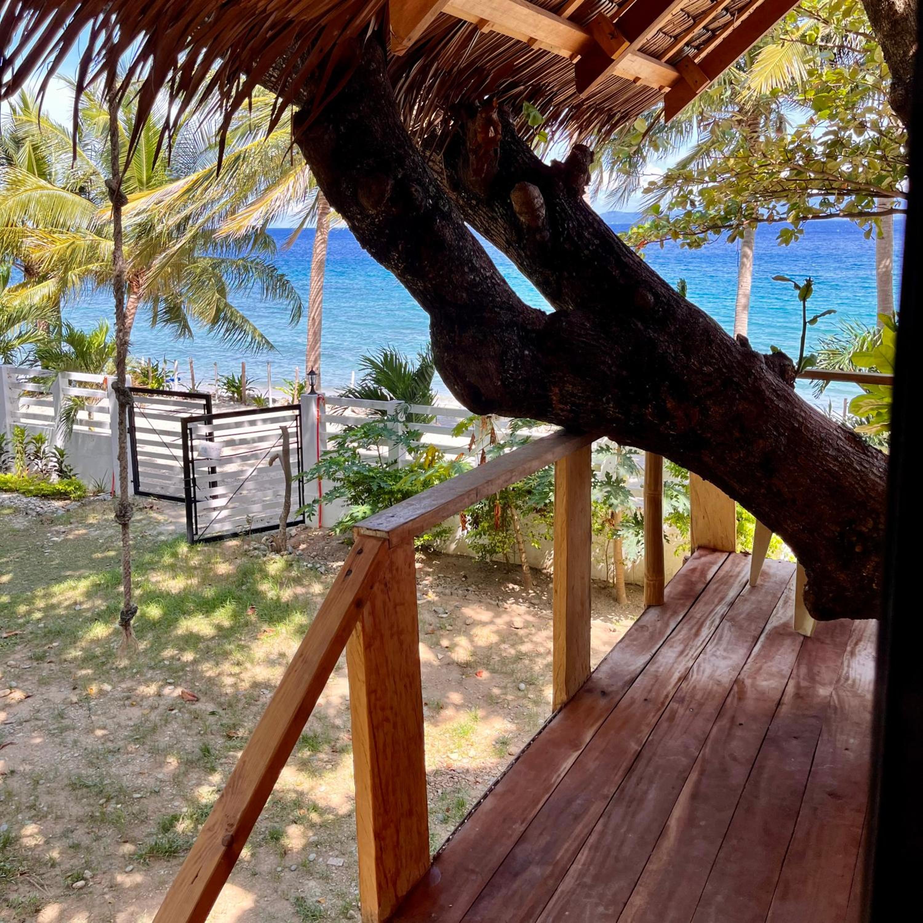 Bungalow with Sea View - Photo 7