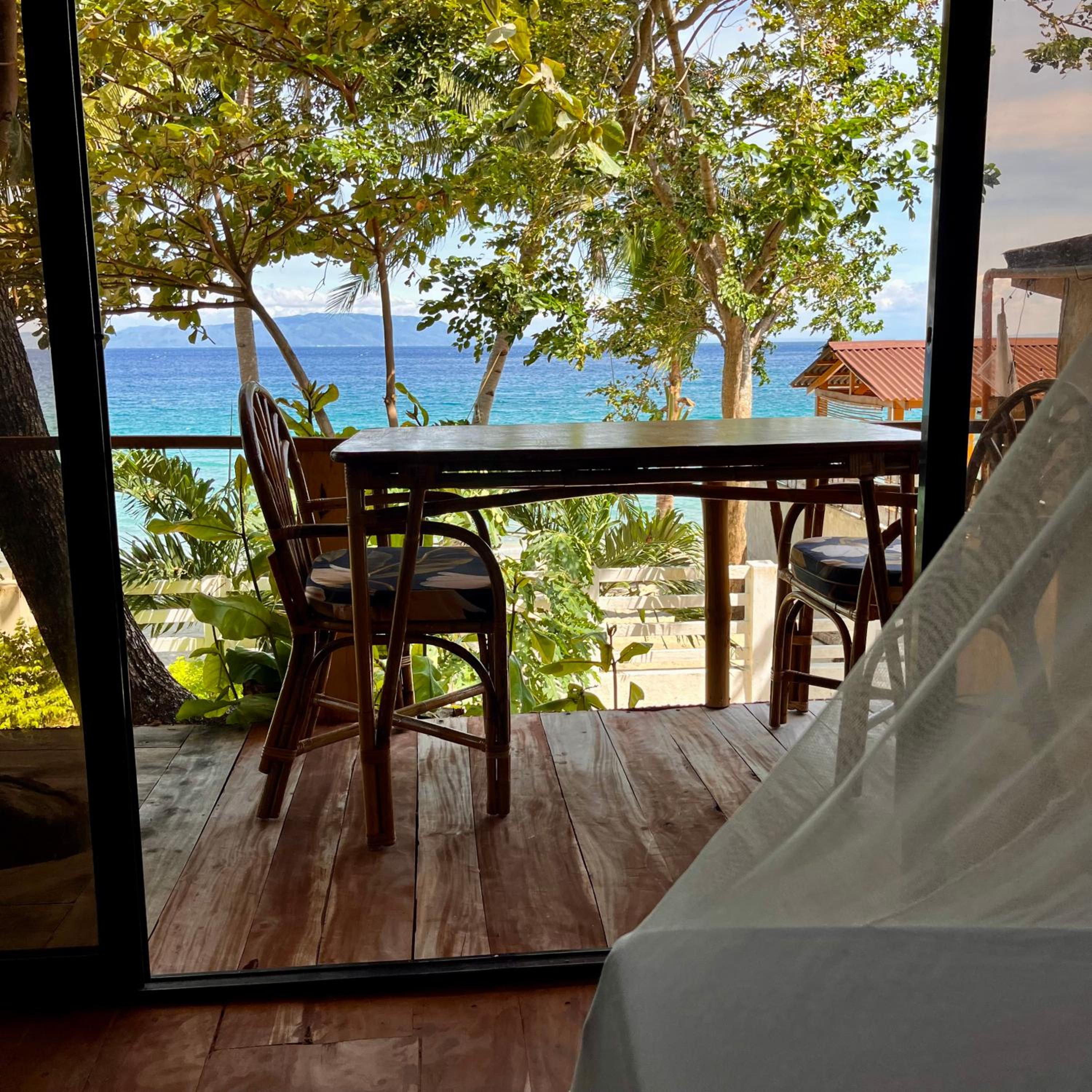 Bungalow with Sea View - Photo 6