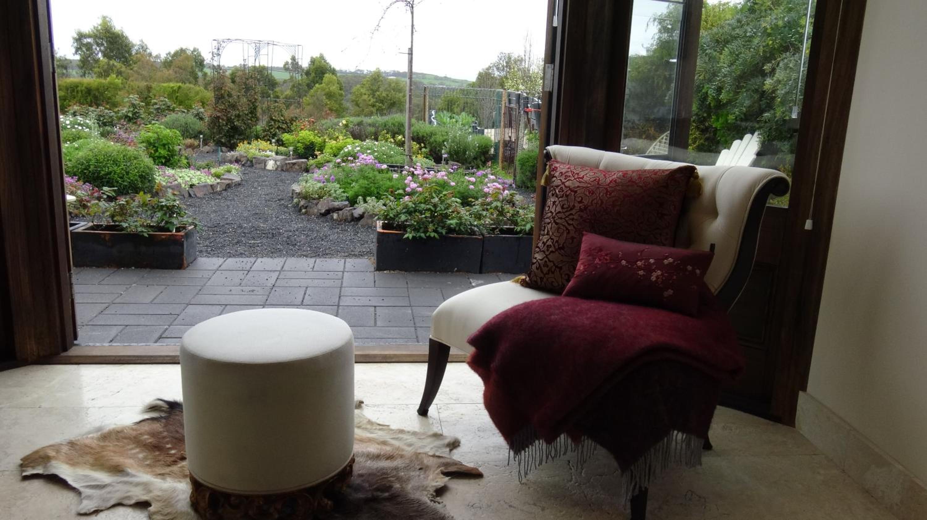 King Suite With Patio - Turquoise  photo 2