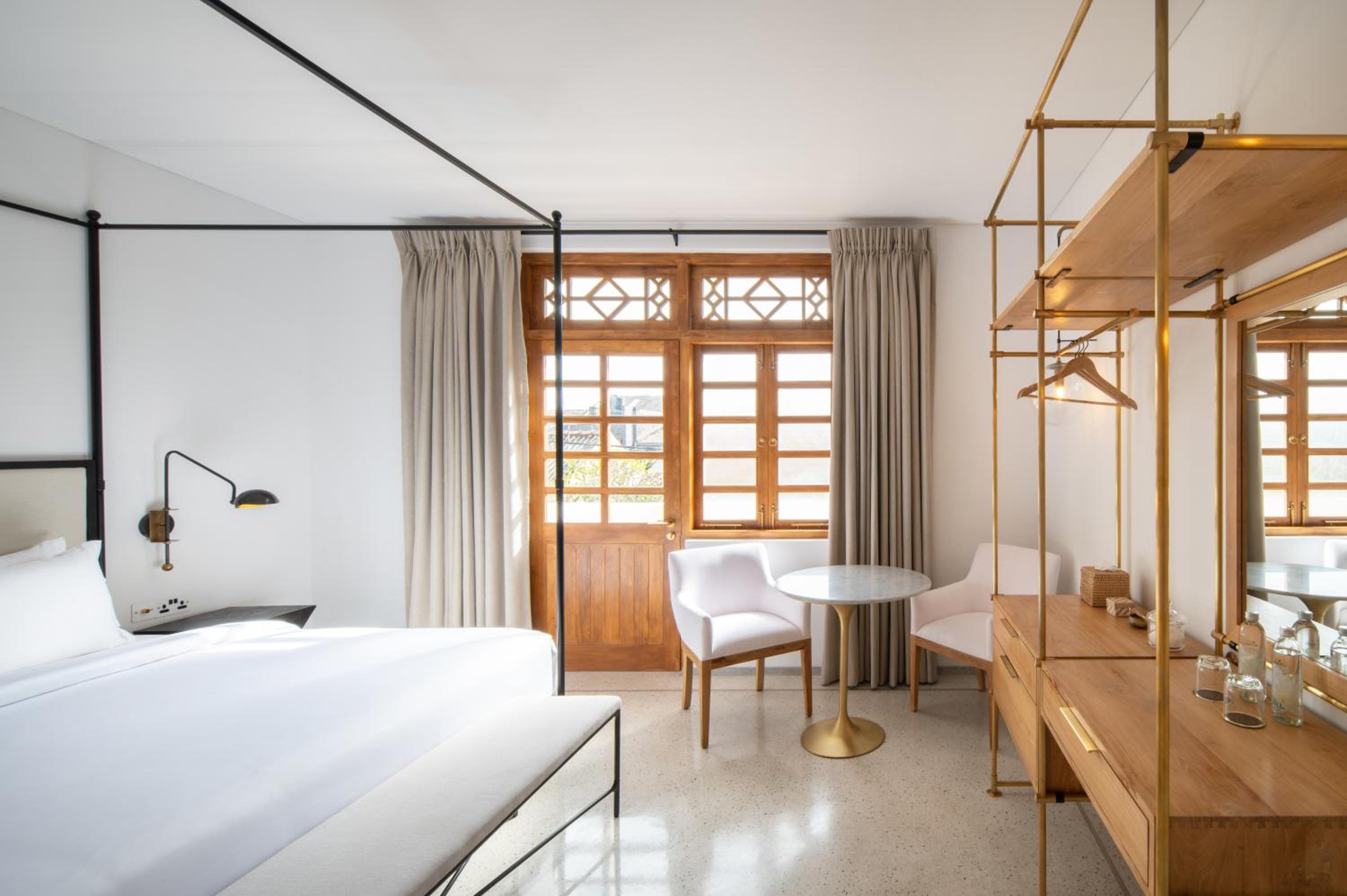 Double Room - Photo 16