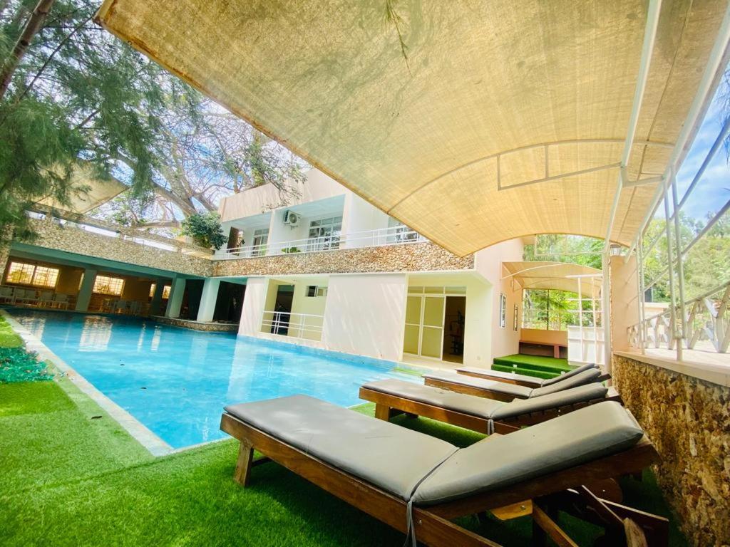 Villa photo 2