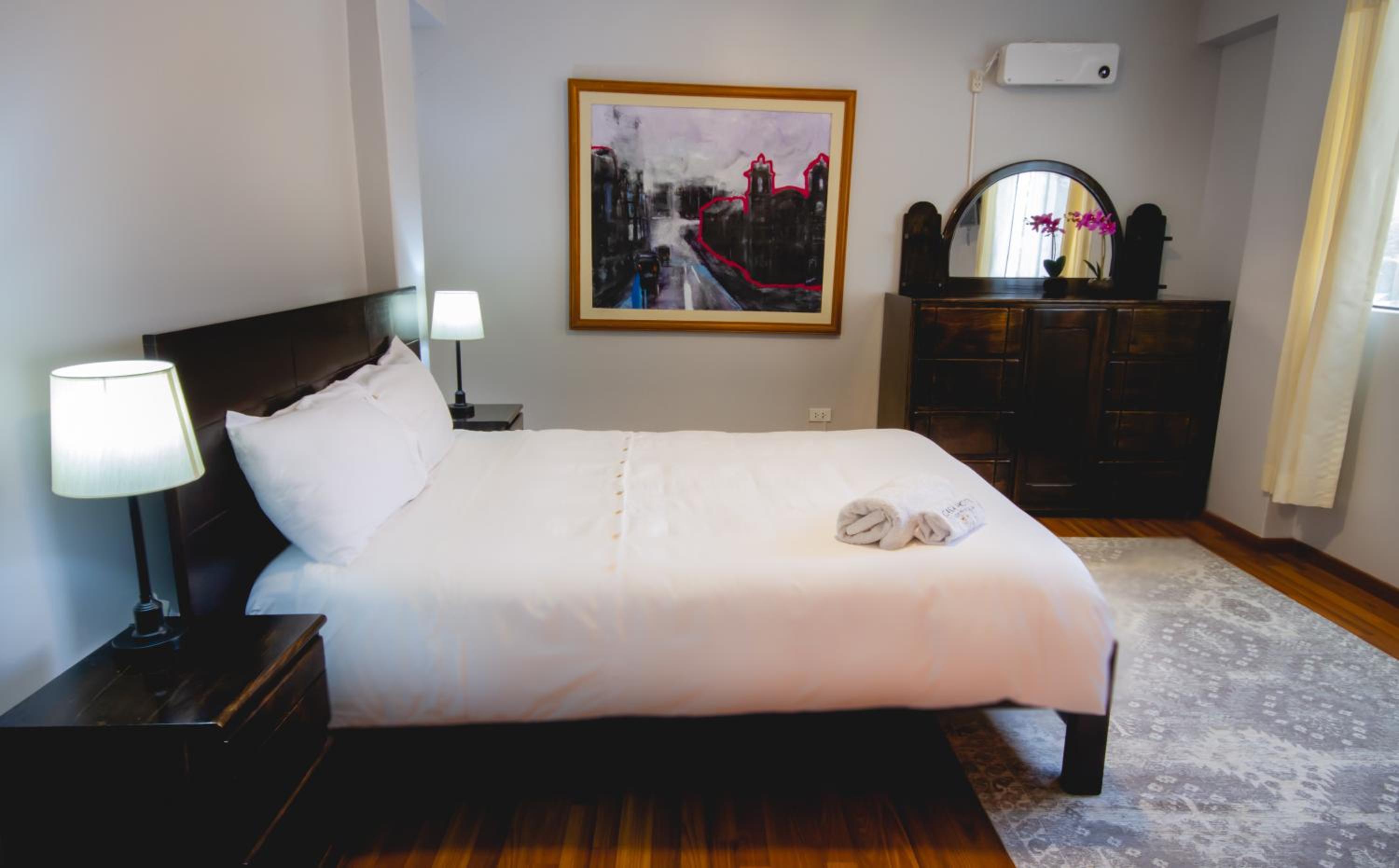 Queen Room photo 1