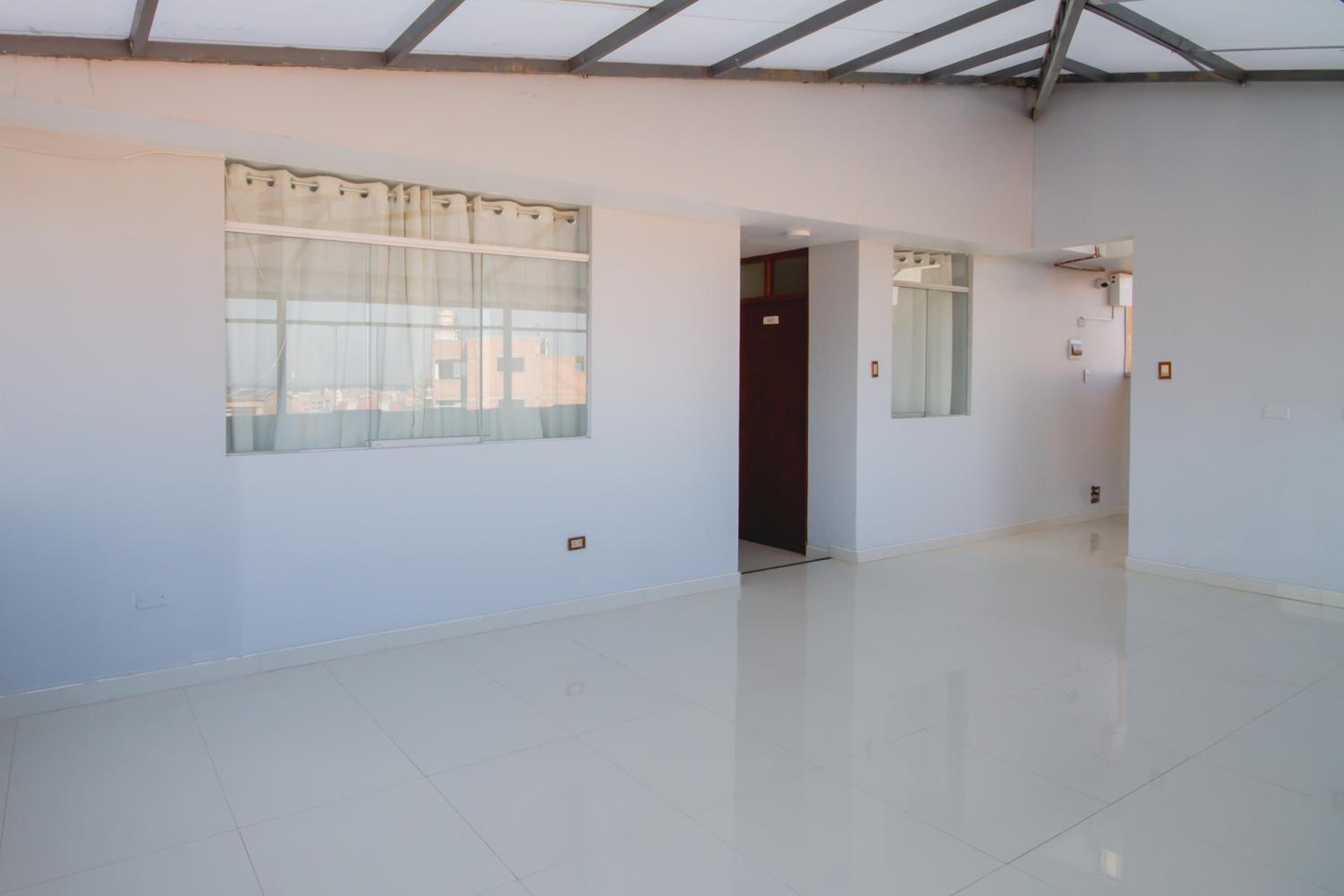 Standard Double Room - Photo 7