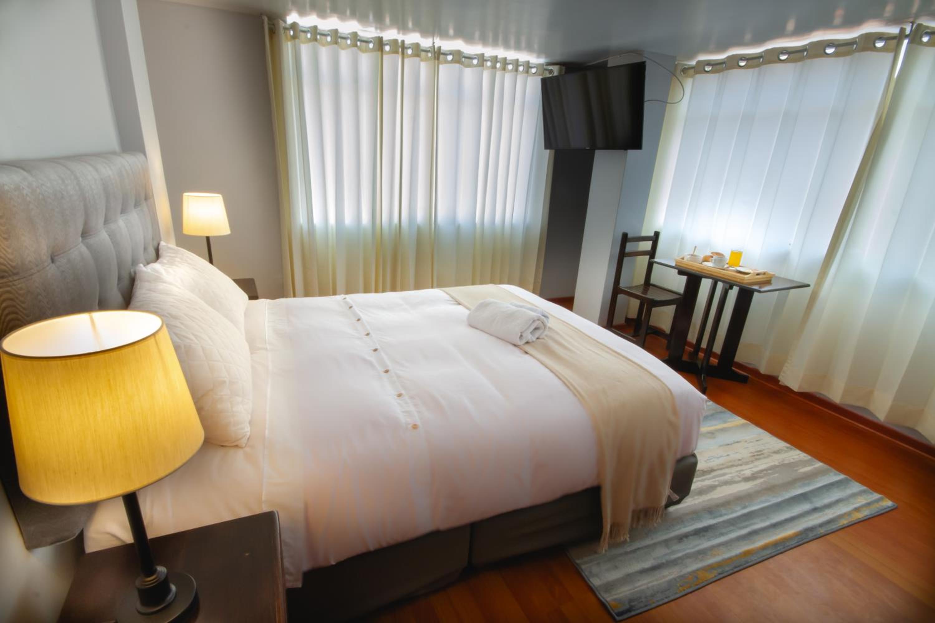 Deluxe Queen Room photo 3