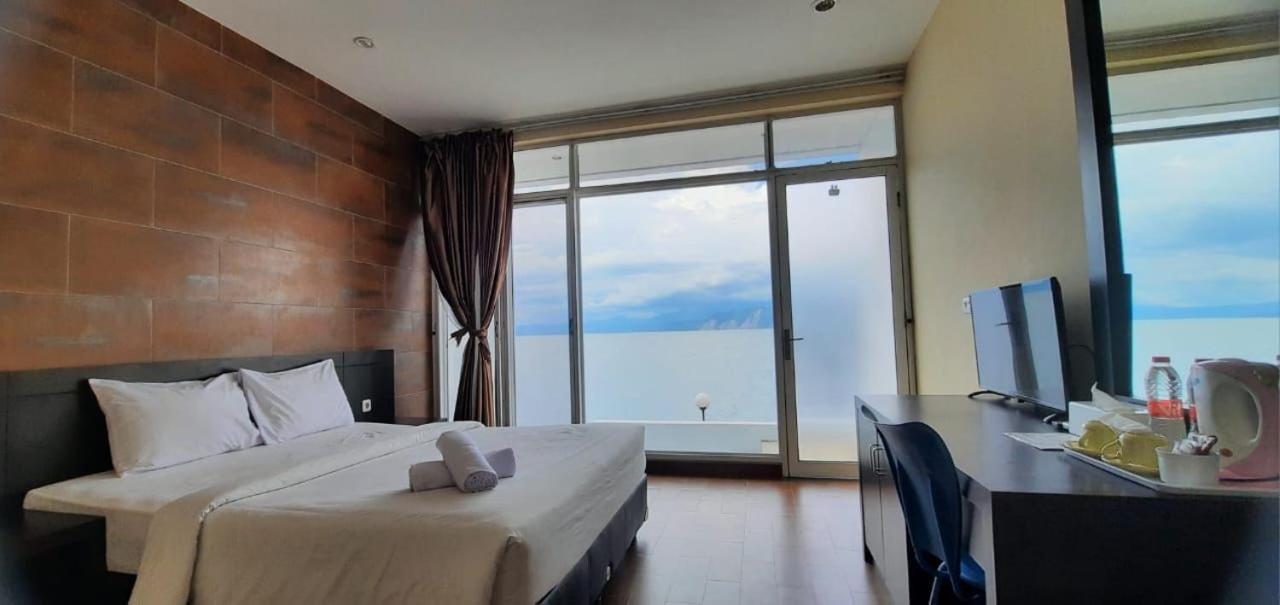King Room with Lake View
