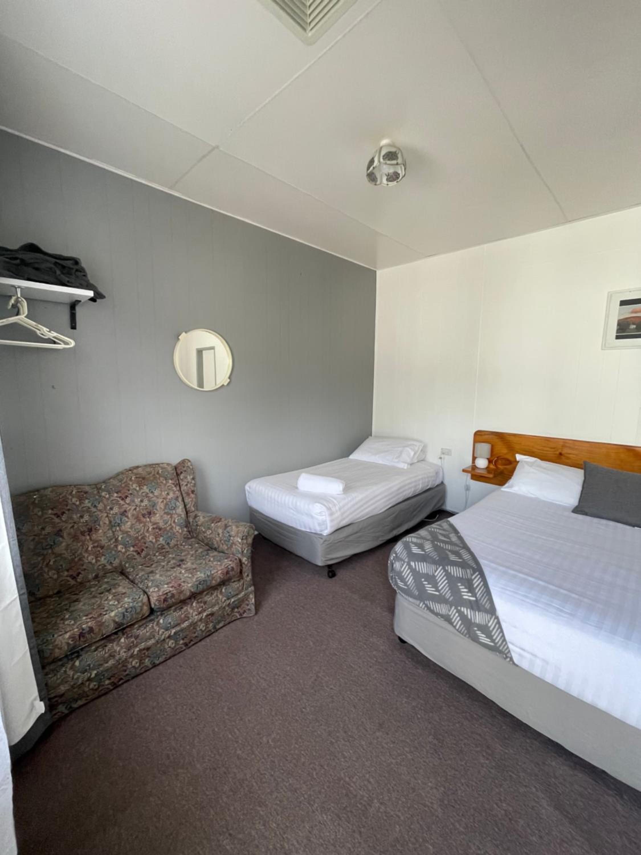 Triple Room with Bathroom photo 1