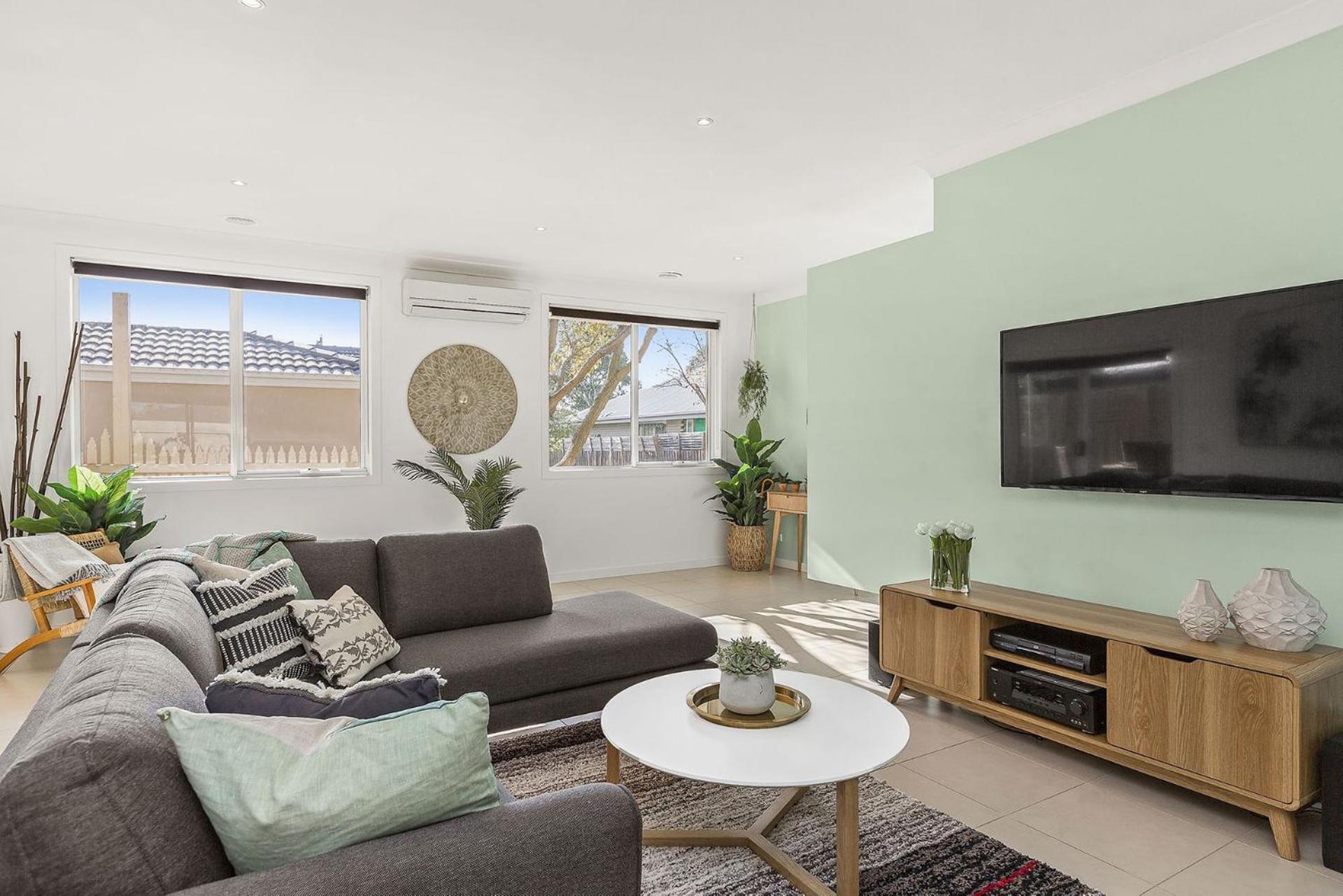 Three-Bedroom House photo 1