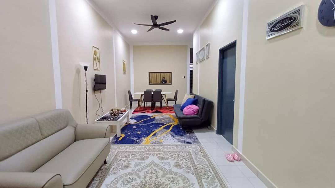 One-Bedroom House photo 1