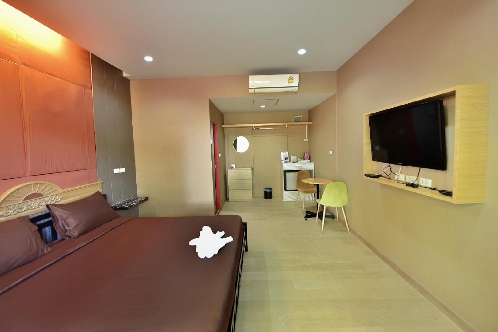Deluxe King Room