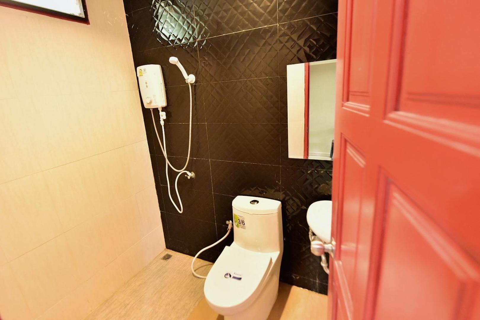 Deluxe King Room photo 3