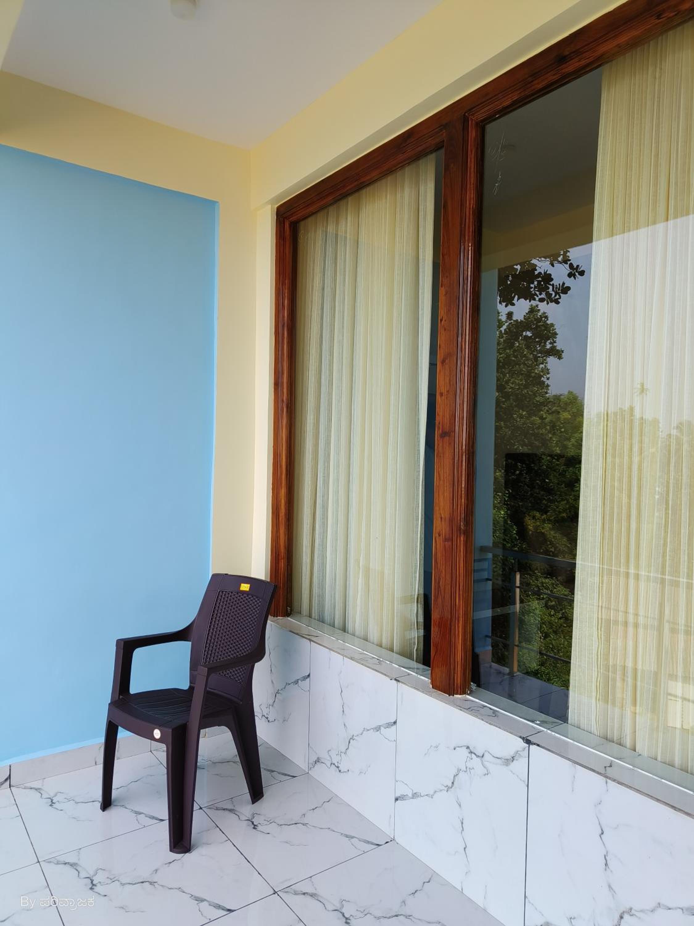 Family Room with Sea View - Photo 4