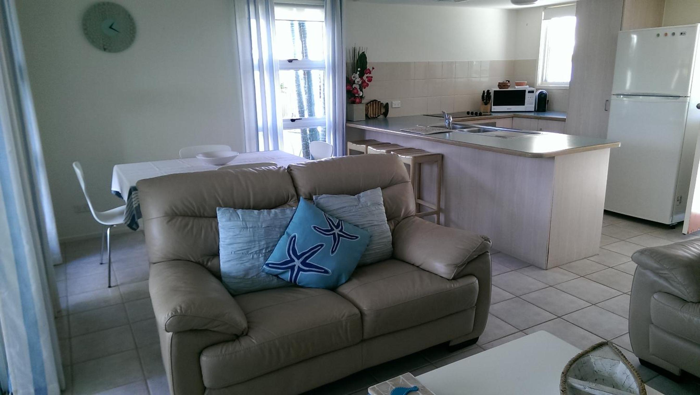One-Bedroom Apartment photo 2