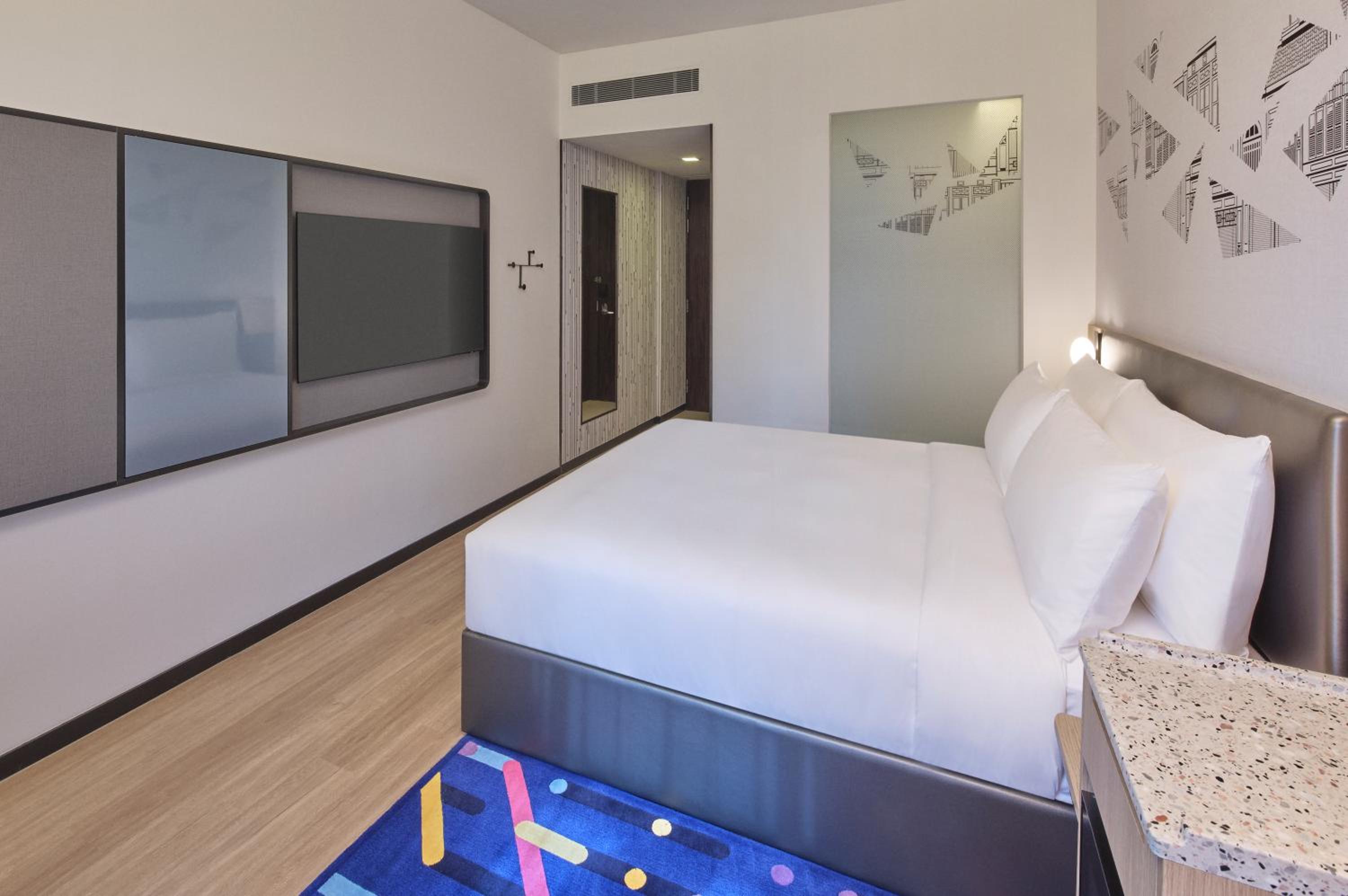 Urban, Guest room, 1 King, West Wing, Patio