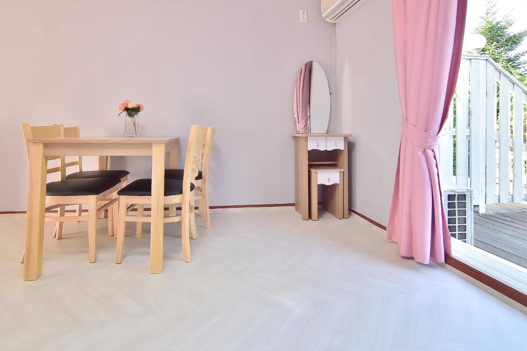 Double Room with Terrace - Photo 3