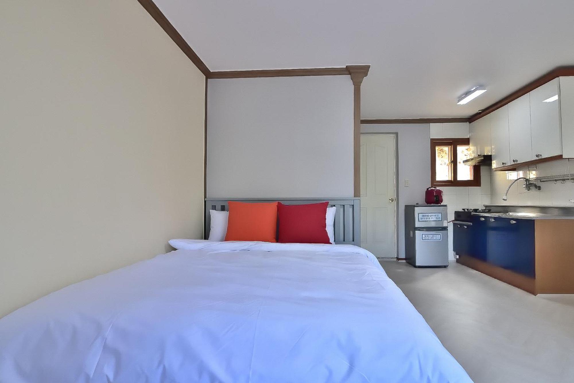 Double Room with Terrace - Photo 18