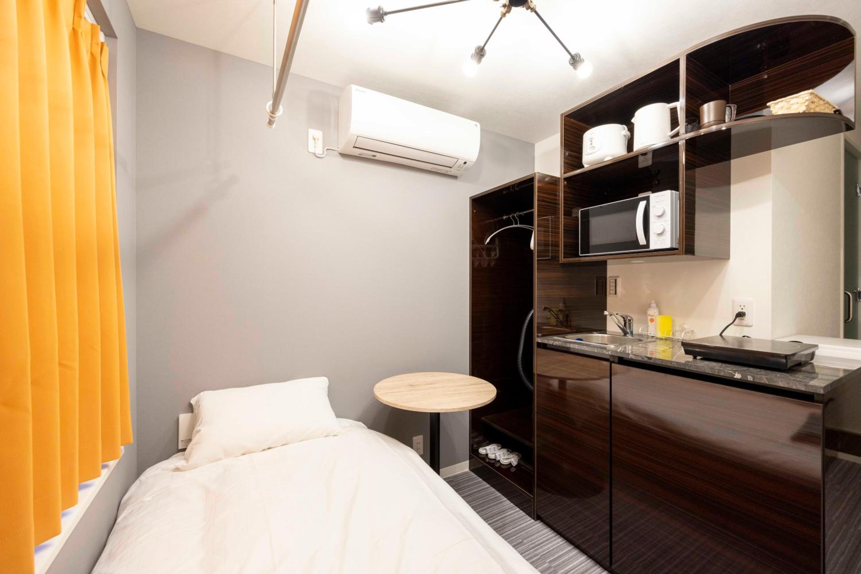 One-Bedroom Apartment photo 2