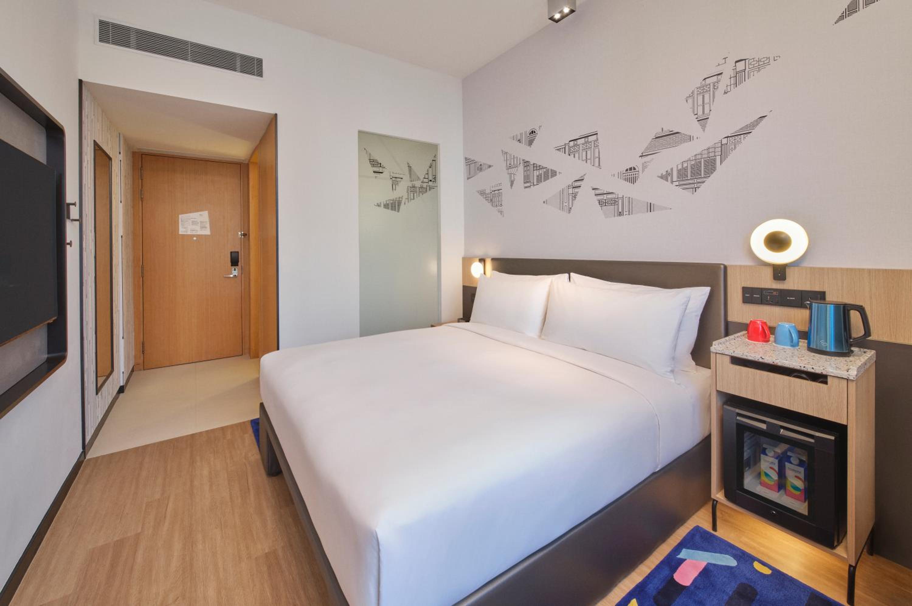 Breezy, Guest room, 1 Queen, East Wing
