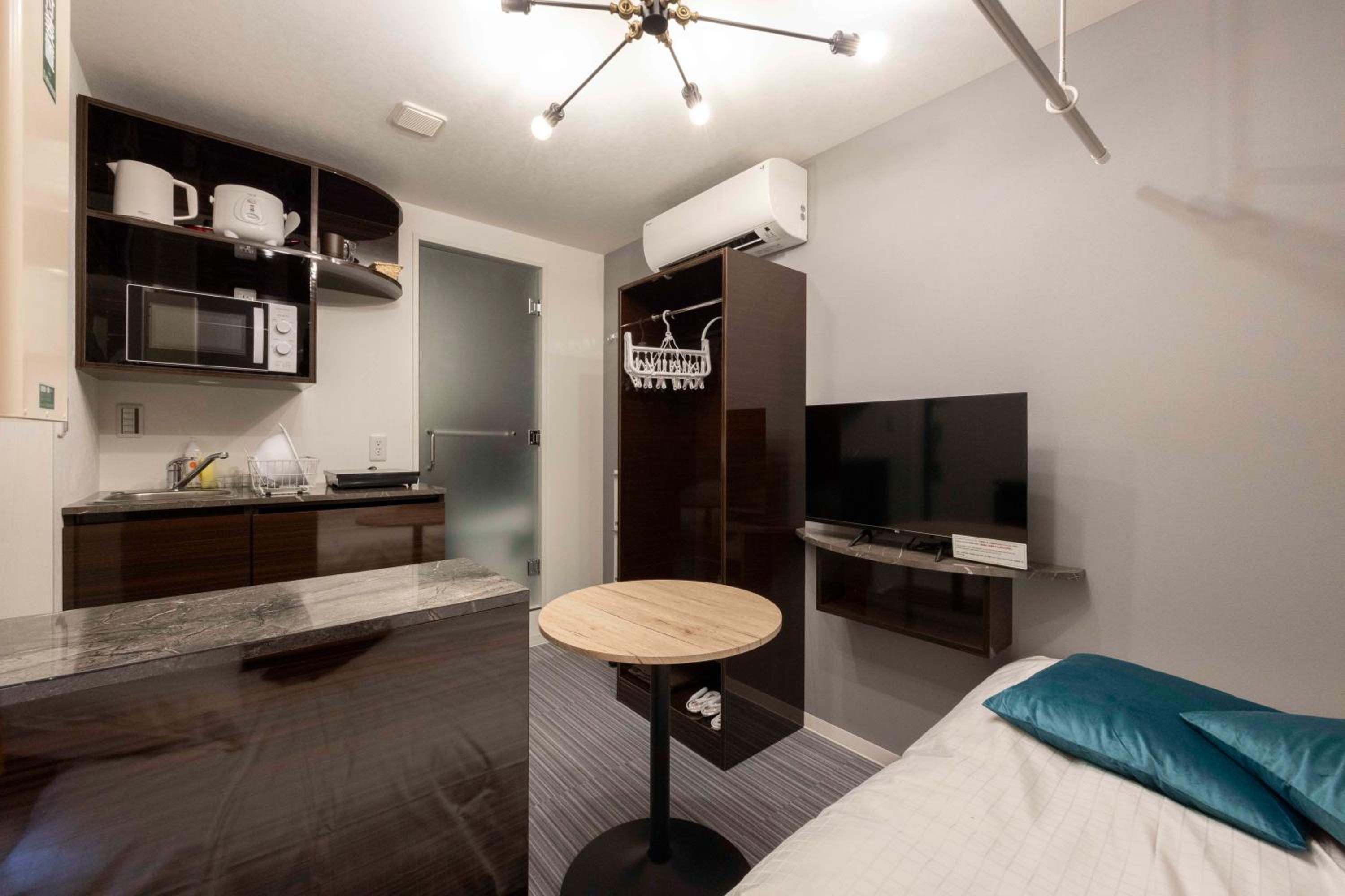 One-Bedroom Apartment photo 3