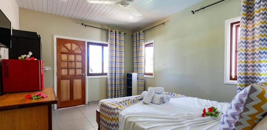 Standard Room With Pool View  photo 3
