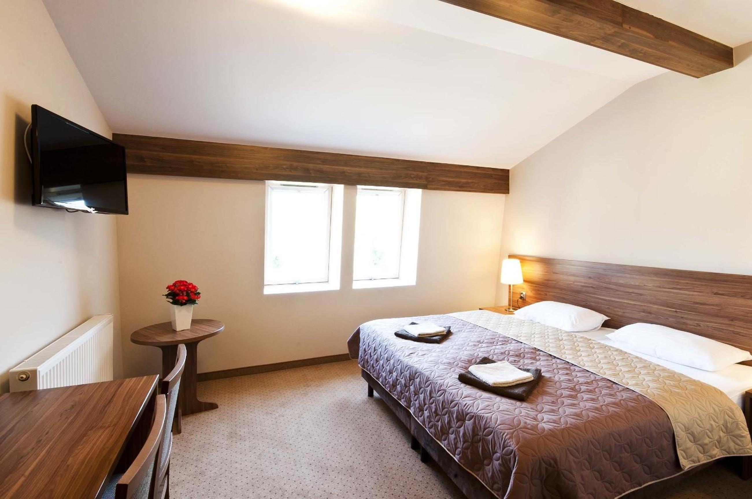Double or Twin Room photo 3