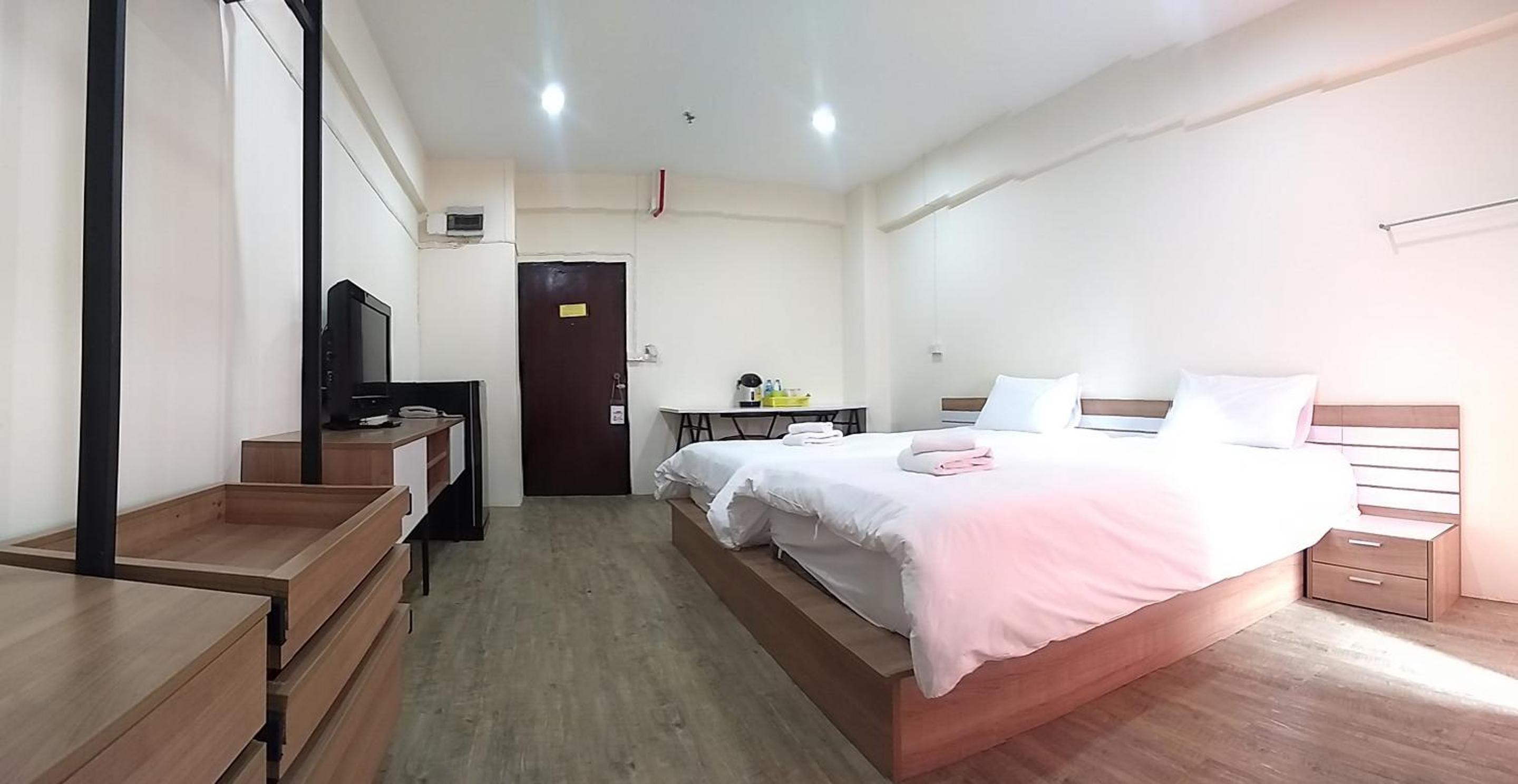Superior Twin Room with Balcony photo 2