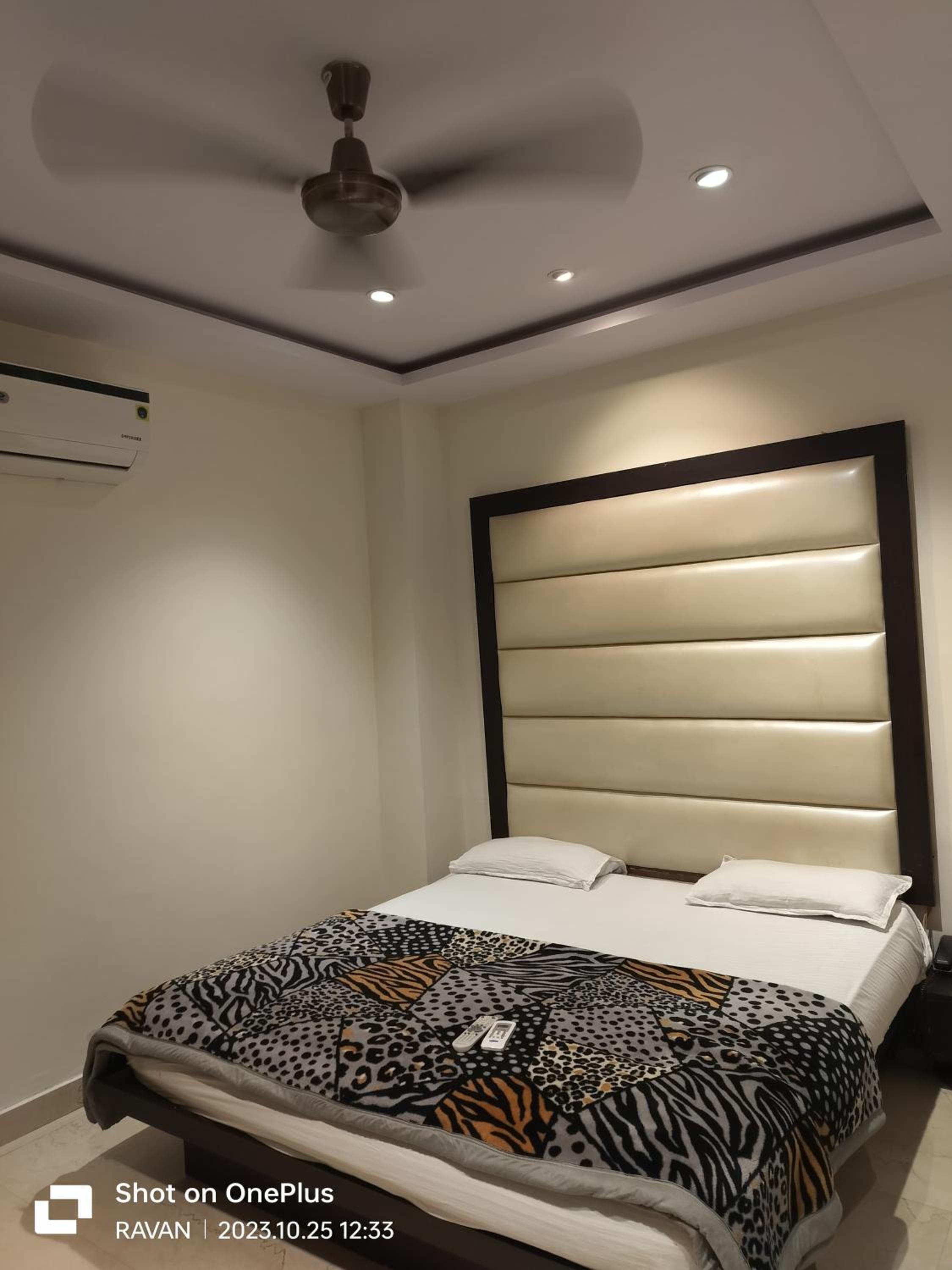 Deluxe Double Room - Photo 32