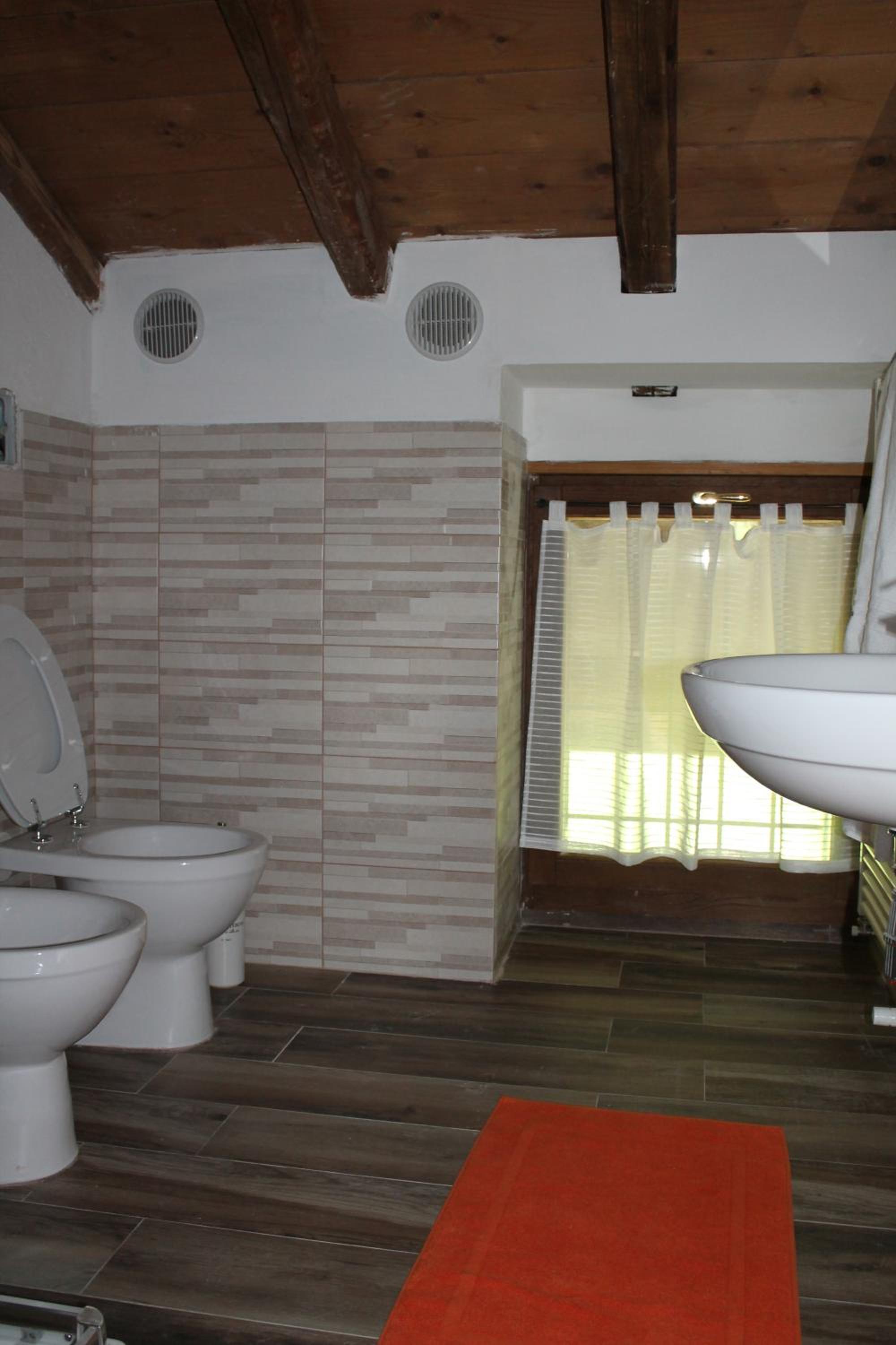 Double Room - Attic photo 2