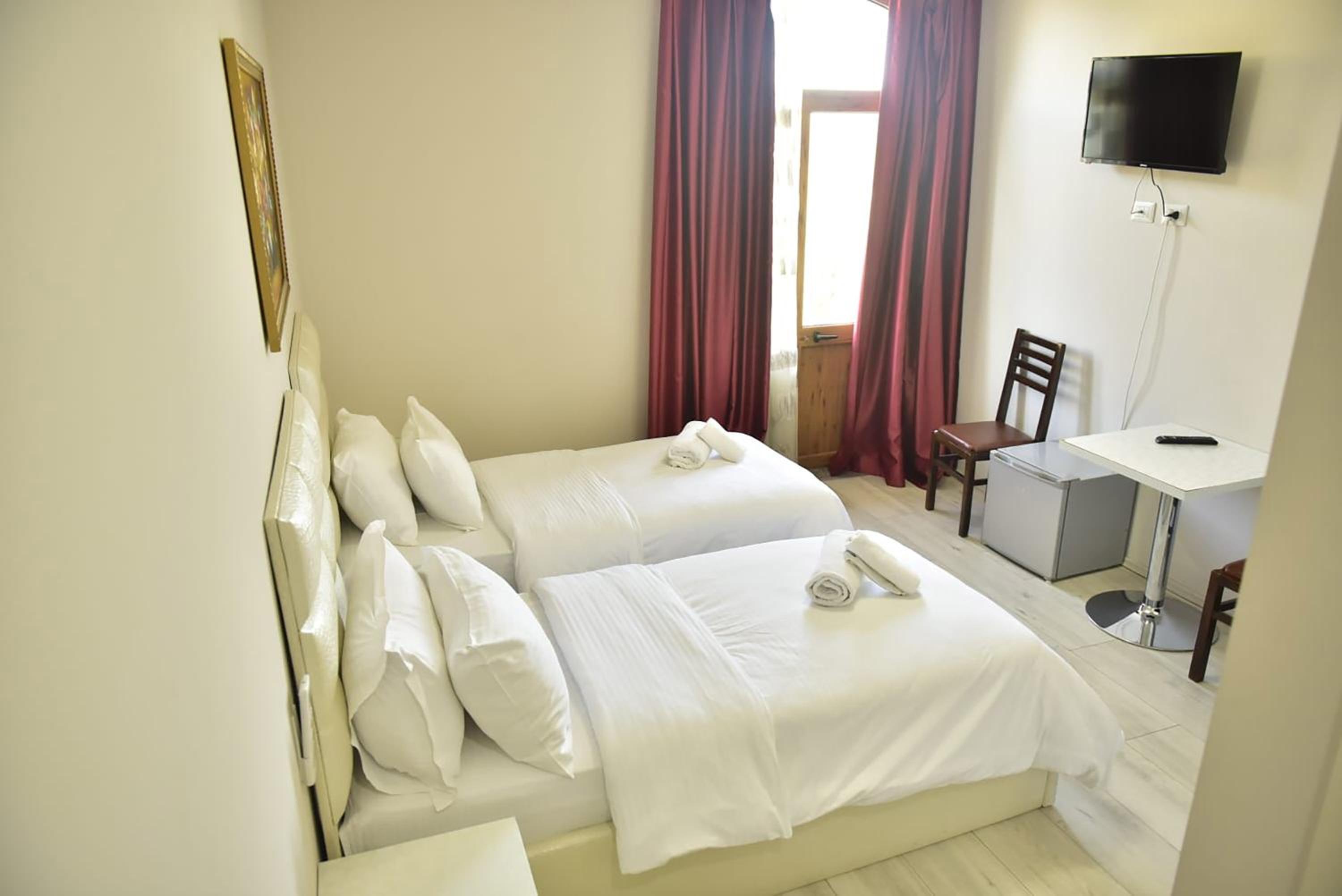 Standard Twin Room with Garden View