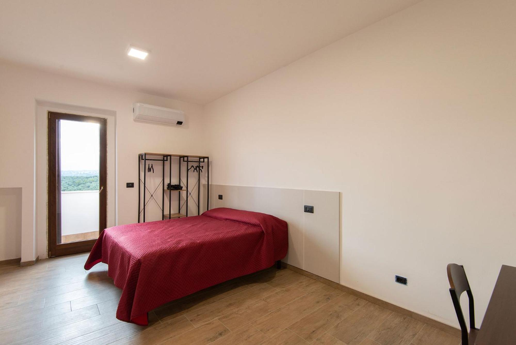 One-Bedroom House photo 1