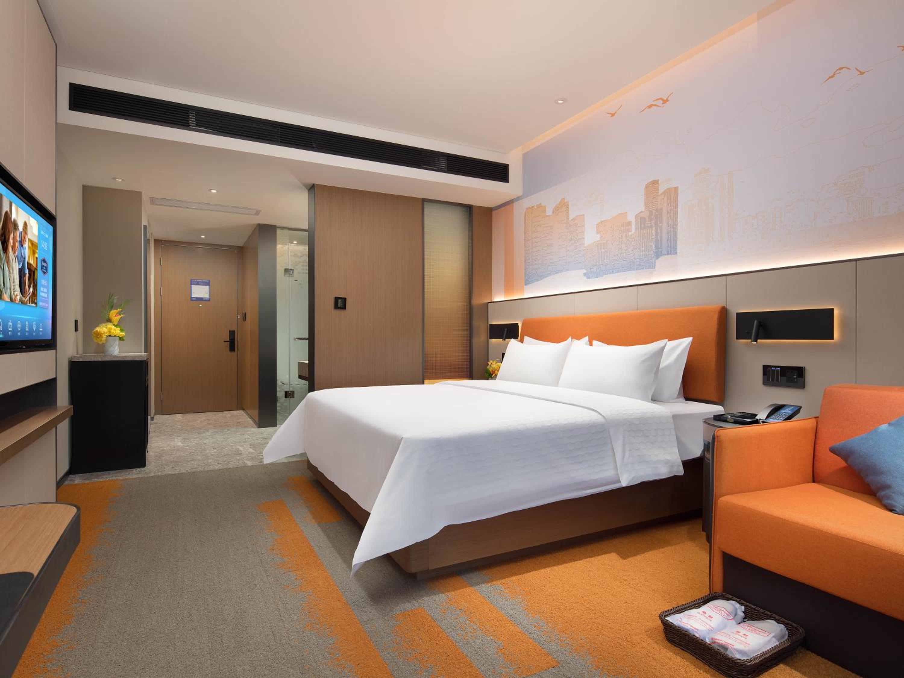 Deluxe Queen Room